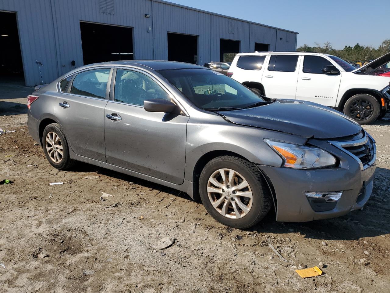 2015 Nissan Altima VIN 1N4AL3AP9FC157256 Copart auction photo, front end damage thumbnail 4
