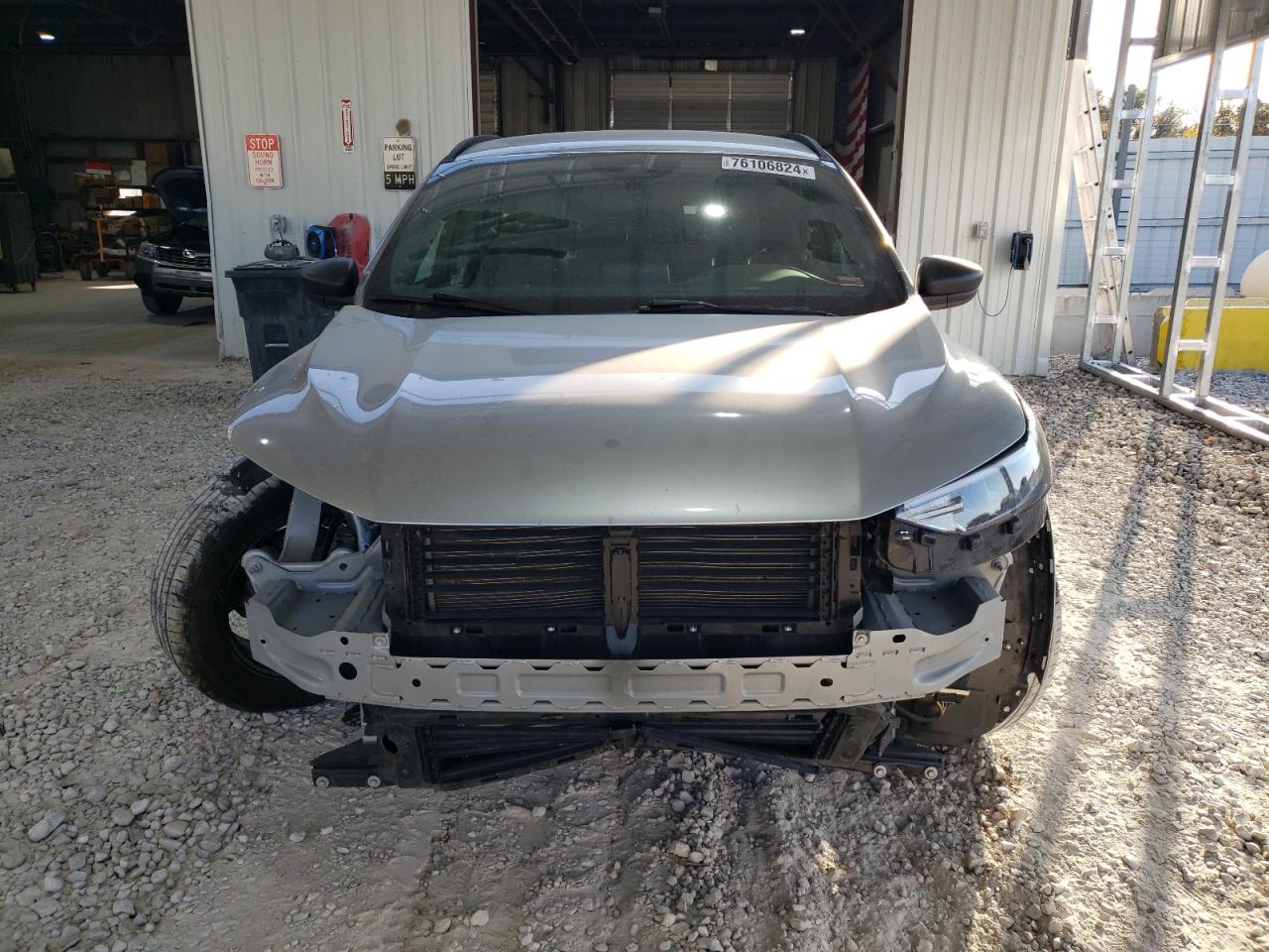 2023 Ford Escape VIN 1FMCU9MN1PUA33163 Copart auction photo, front end / minor dent/scratches damage thumbnail 5