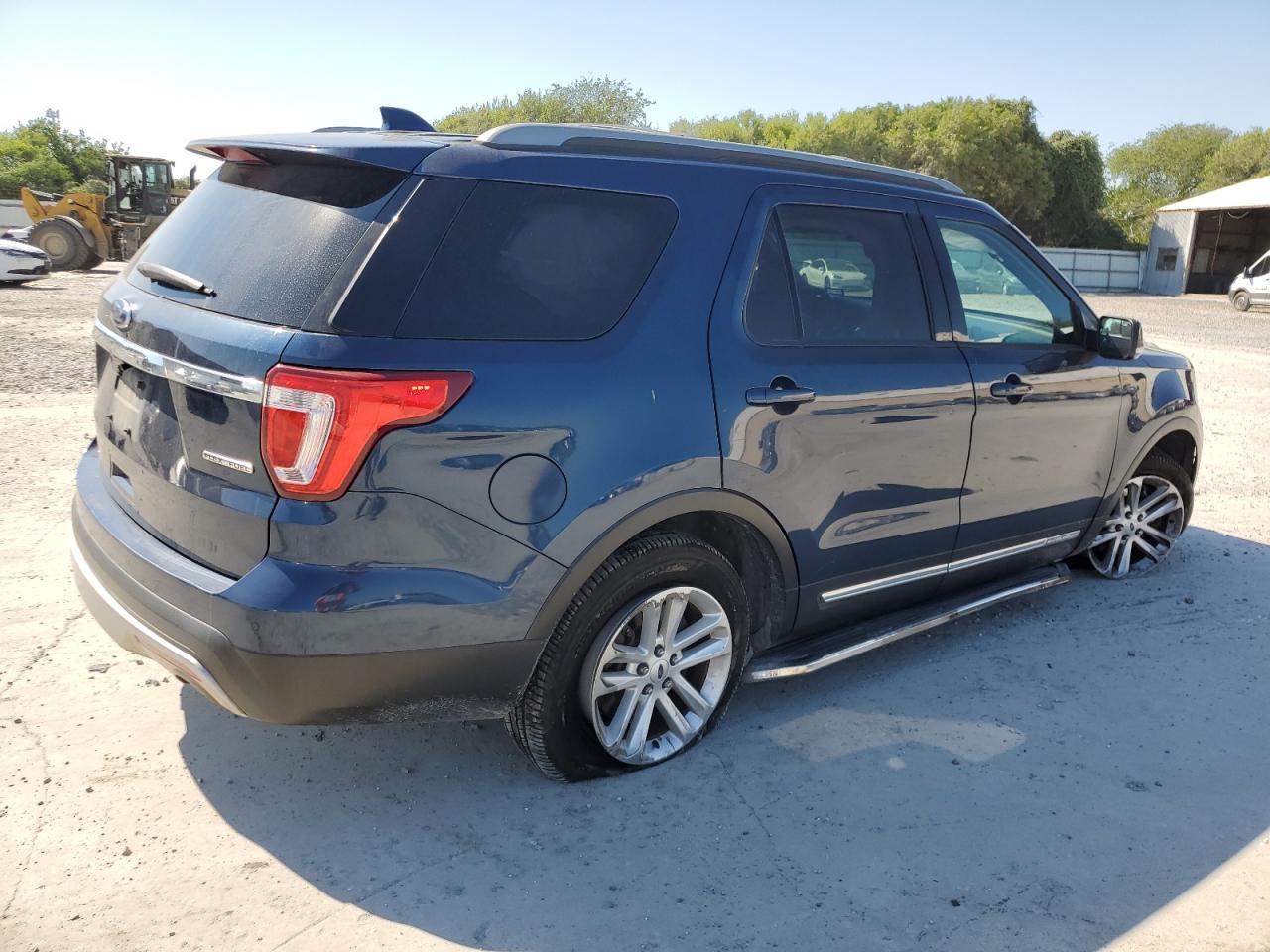 2016 Ford Explorer VIN 1FM5K7D87GGC85432 Copart auction photo, side / minor dent/scratches damage thumbnail 3