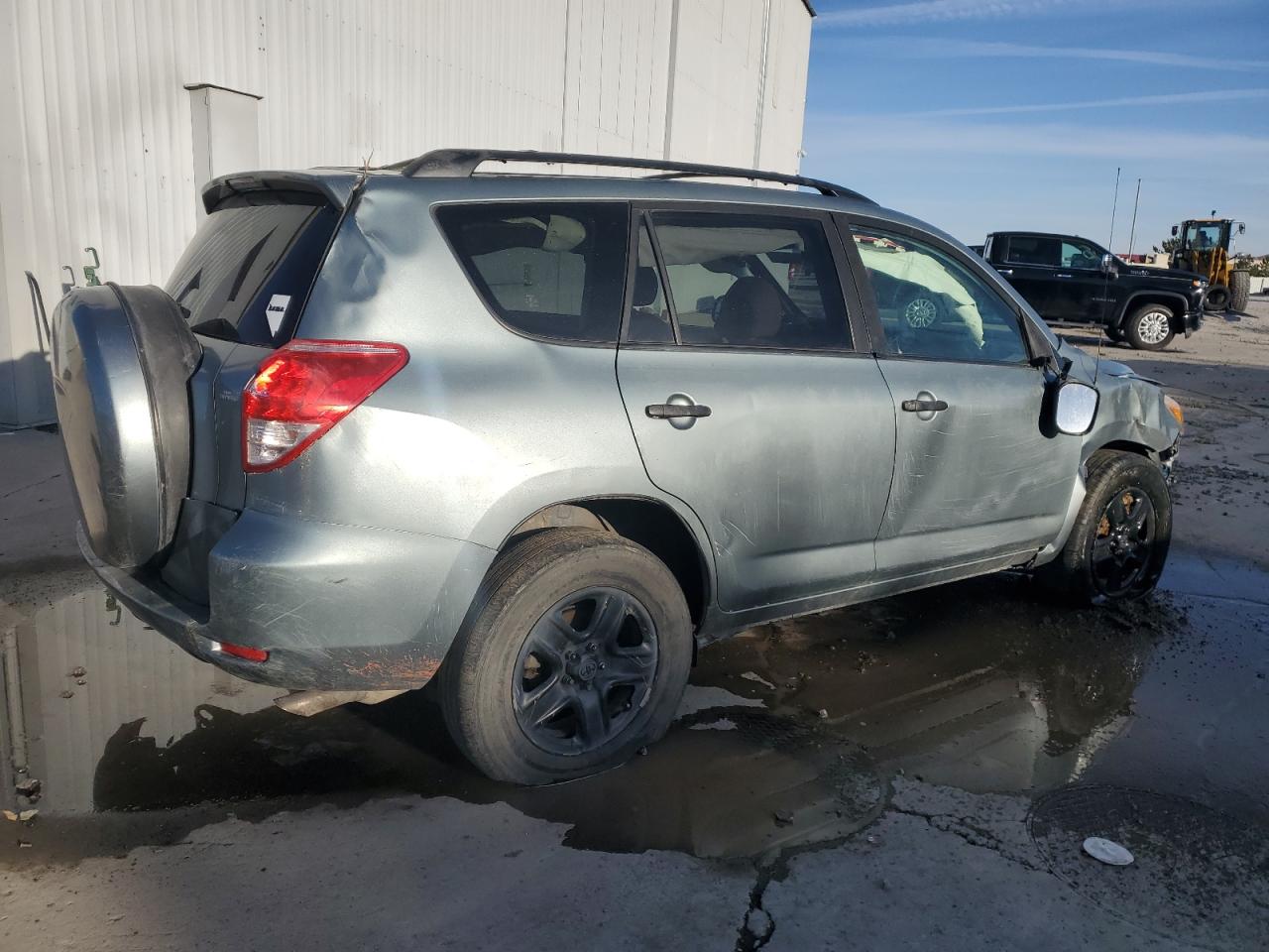 2006 Toyota RAV 4 VIN JTMBD35V865013349 Copart auction photo, rollover damage thumbnail 3