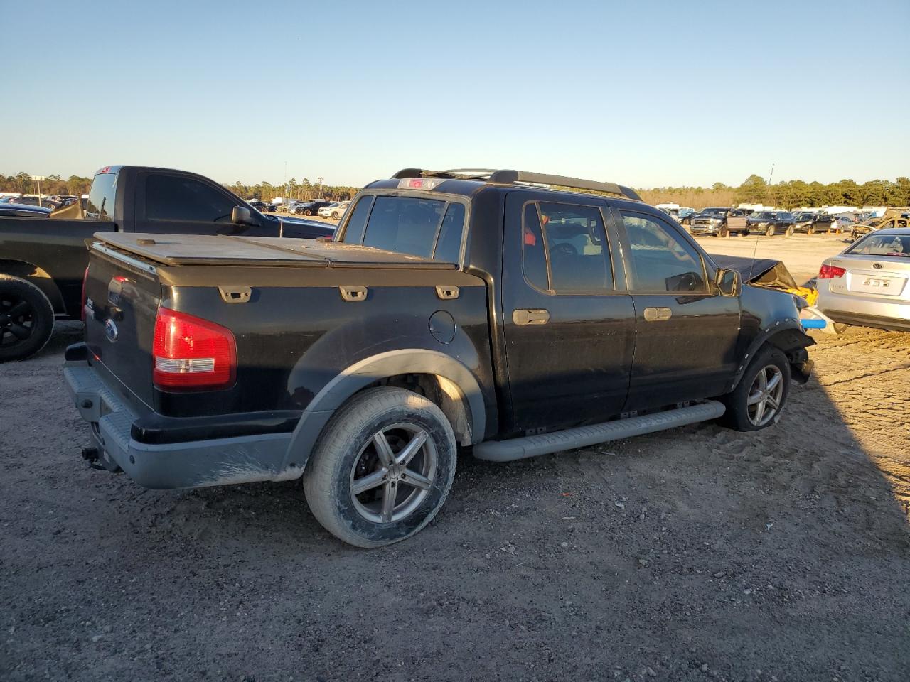 2010 Ford Explorer VIN 1FMEU3BE4AUF01614 Copart auction photo, front end / minor dent/scratches damage thumbnail 3