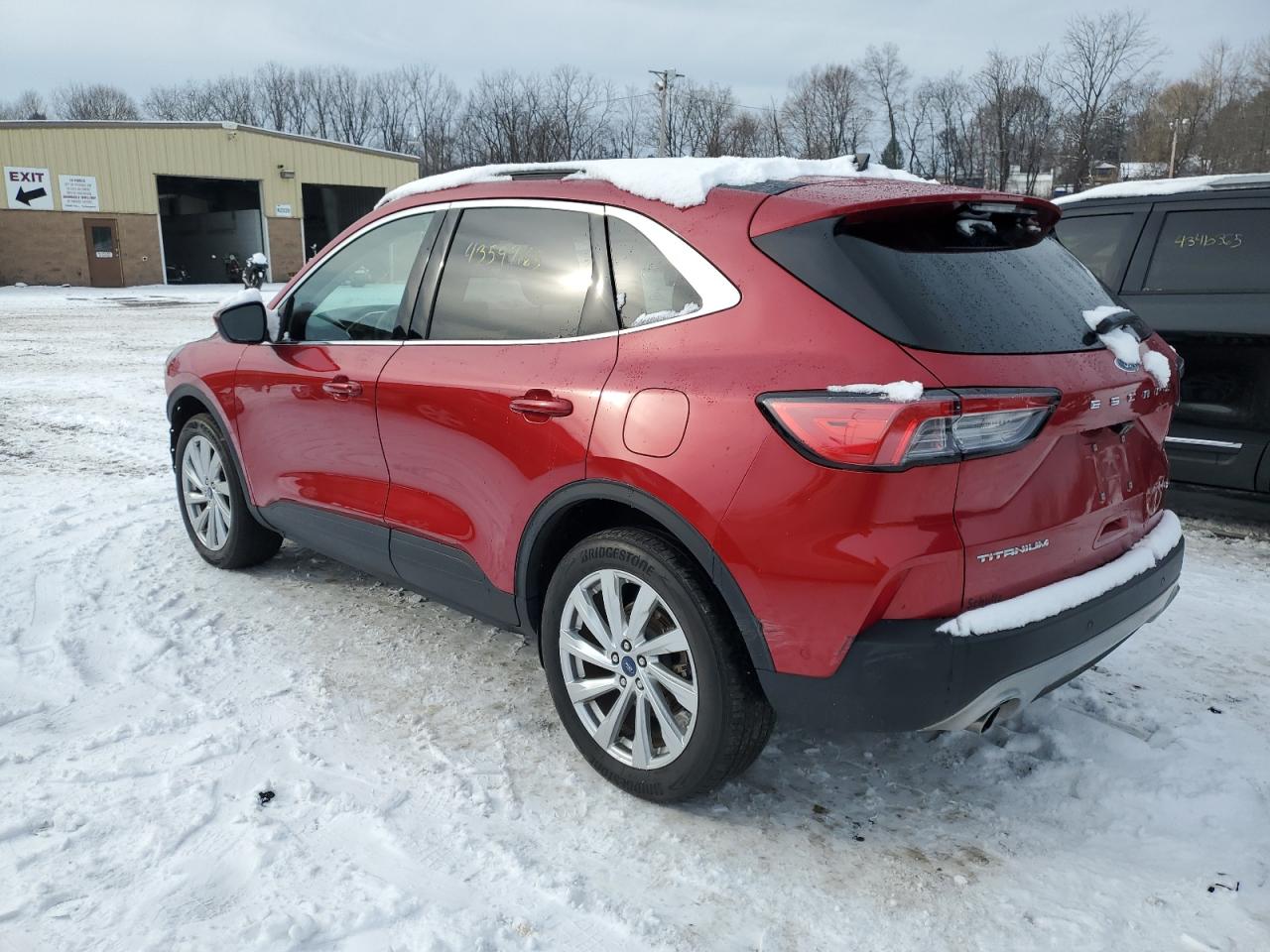 2022 Ford Escape VIN 1FMCU9DZ3NUA94353 Copart auction photo, front end / minor dent/scratches damage thumbnail 2