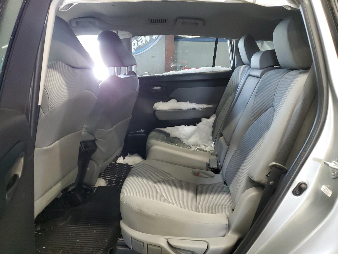 2022 Toyota Highlander VIN 5TDBZRBH4NS587555 Copart auction photo, all over damage thumbnail 11