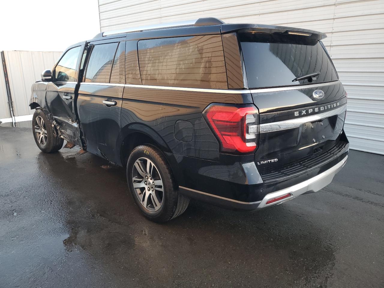 2022 Ford Expedition VIN 1FMJK1KT0NEA20783 Copart auction photo, front end / side damage thumbnail 2