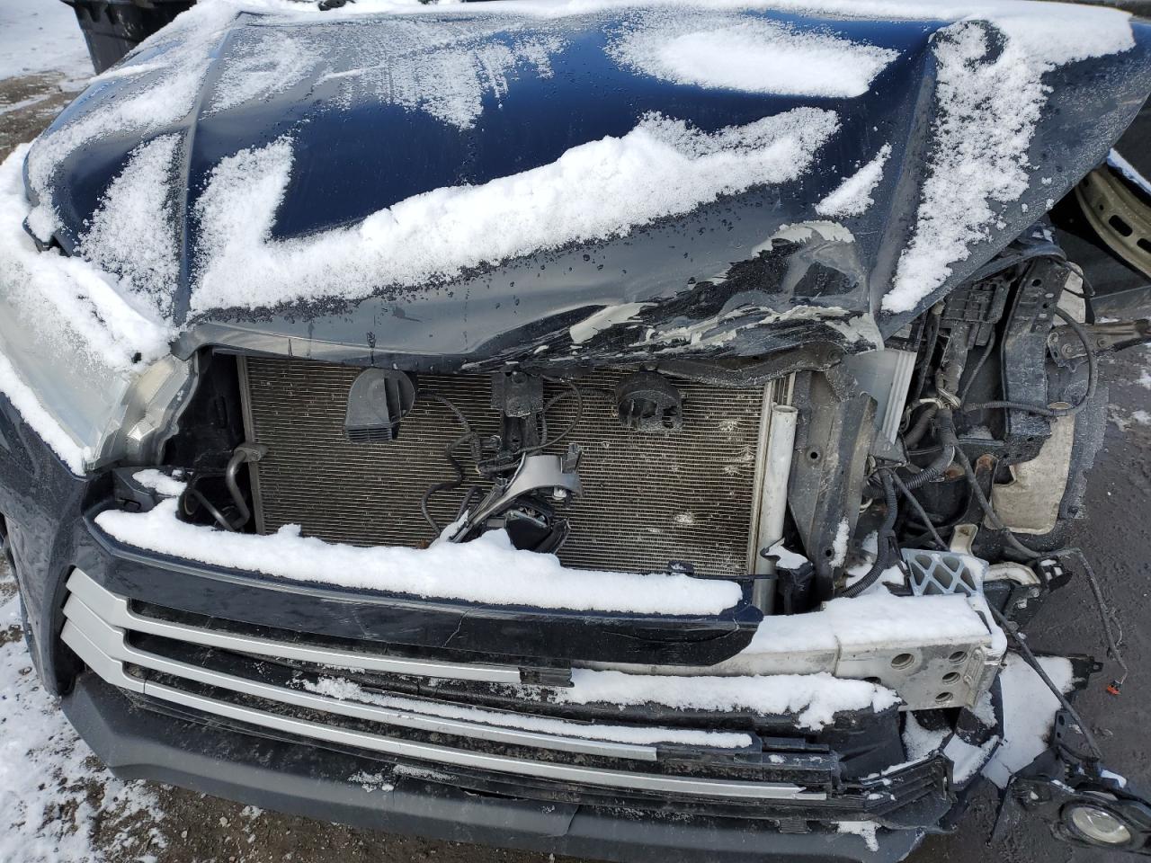 2019 Toyota Highlander VIN 5TDBZRFHXKS919133 Copart auction photo, front end damage thumbnail 12