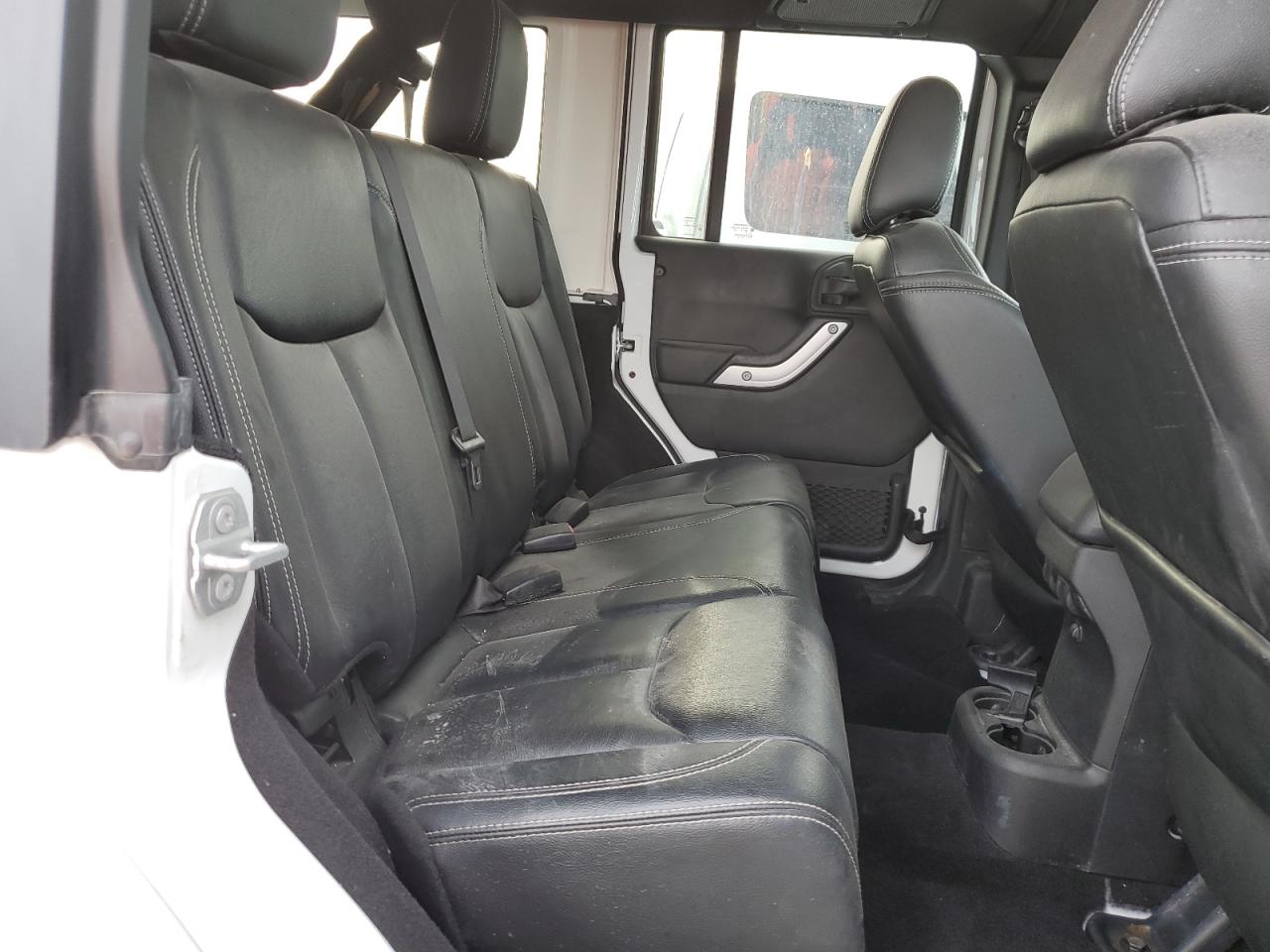 2016 Jeep Wrangler VIN 1C4HJWEG5GL318858 Copart auction photo, water/flood damage thumbnail 11