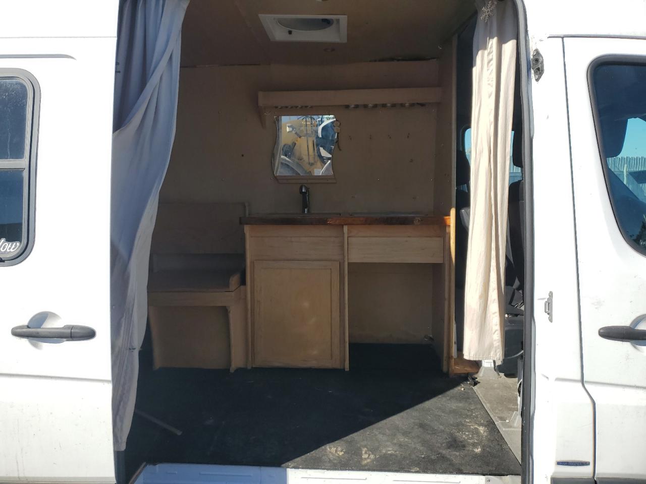 2016 Mercedes-Benz Sprinter VIN WD3PE7DD2GP327033 Copart auction photo, top/roof damage thumbnail 11