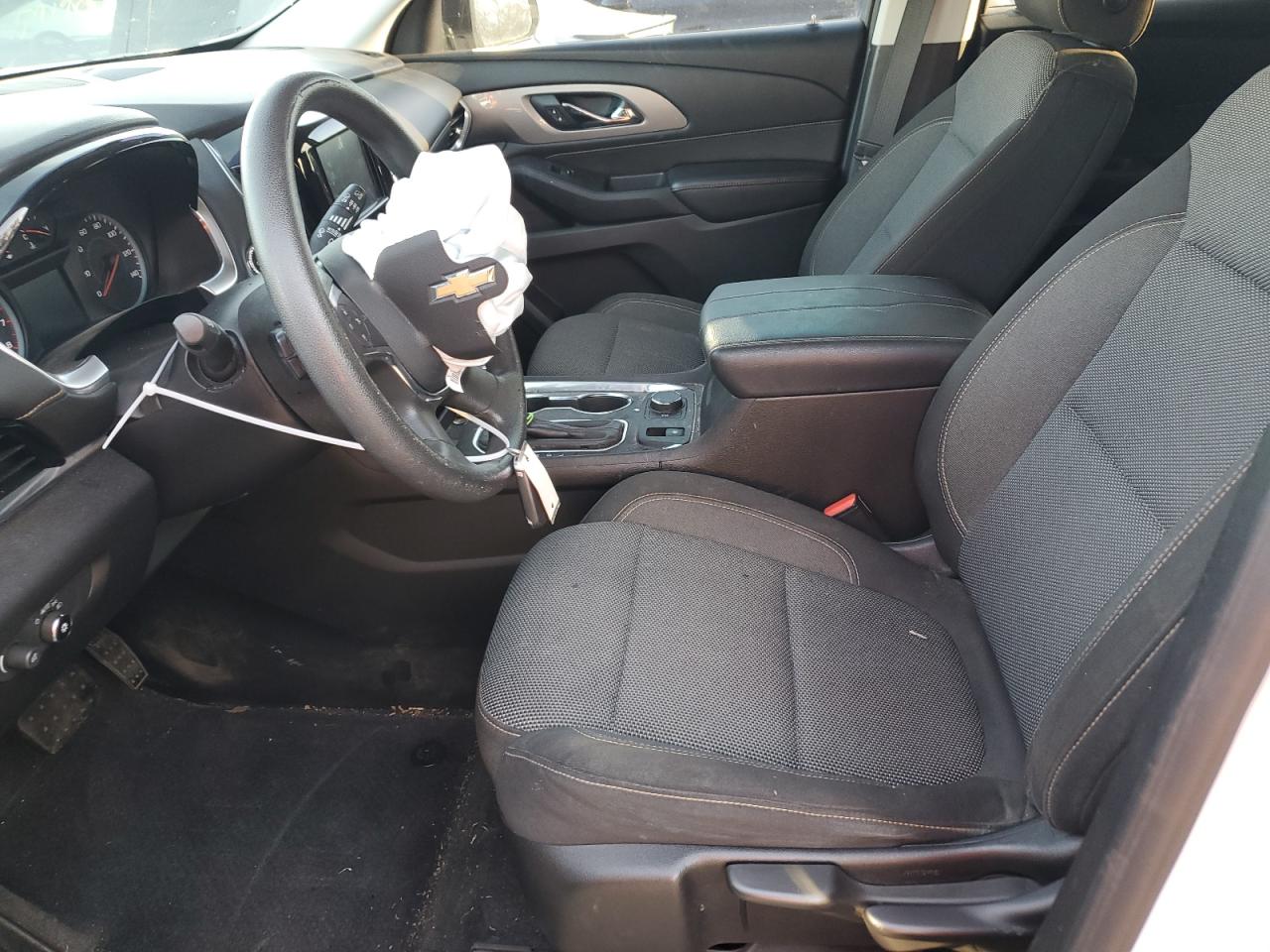 2018 Chevrolet Traverse VIN 1GNERFKW1JJ104998 Copart auction photo, front end damage thumbnail 7