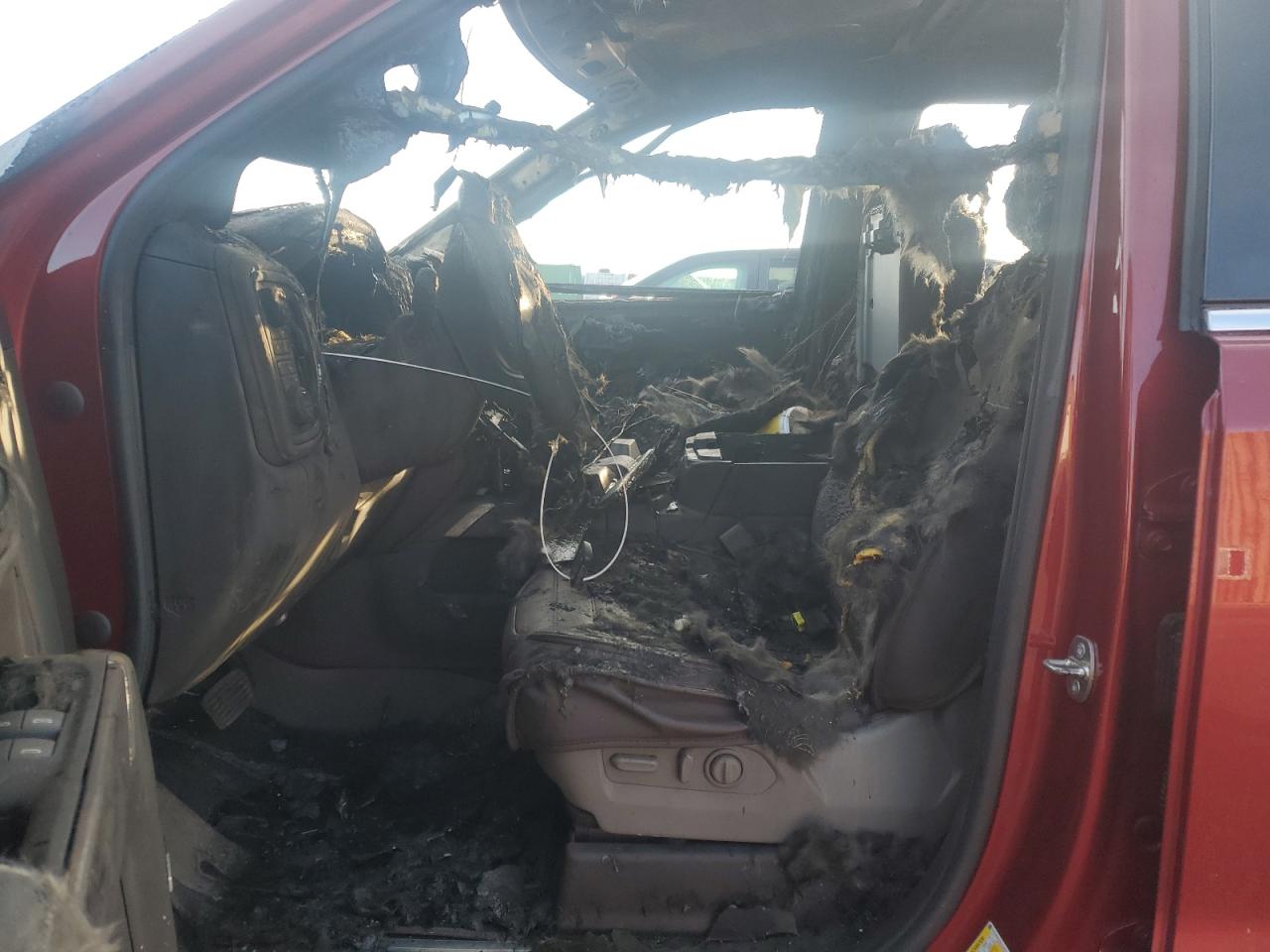 2020 GMC Sierra VIN 3GTU9DED3LG146760 Copart auction photo, burn / mechanical damage thumbnail 7