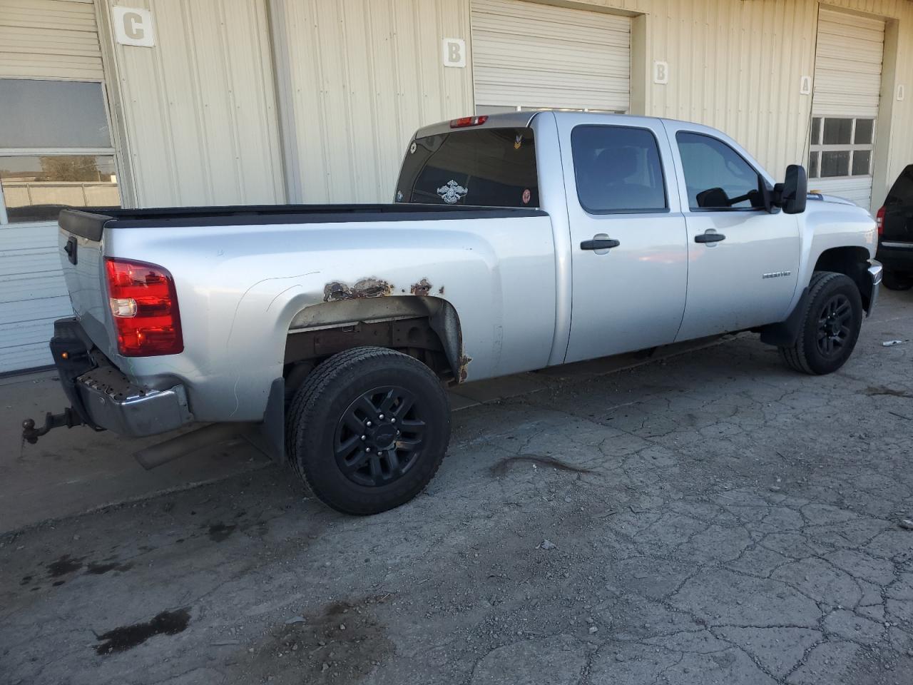 2014 Chevrolet Silverado VIN 1GC1KXCGXEF101387 Copart auction photo, front end / rear end damage thumbnail 3