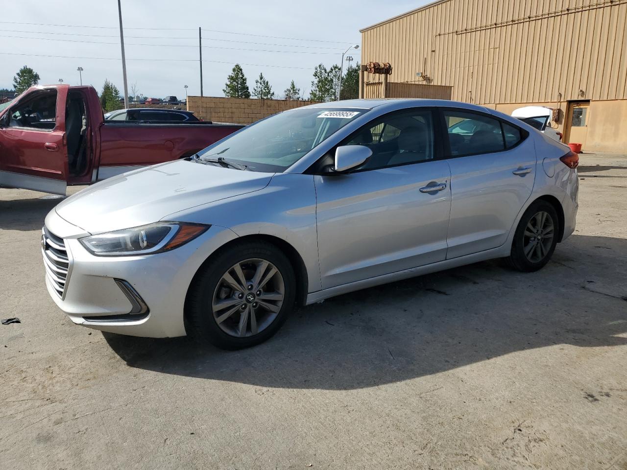 2018 Hyundai Elantra VIN 5NPD84LF8JH320642