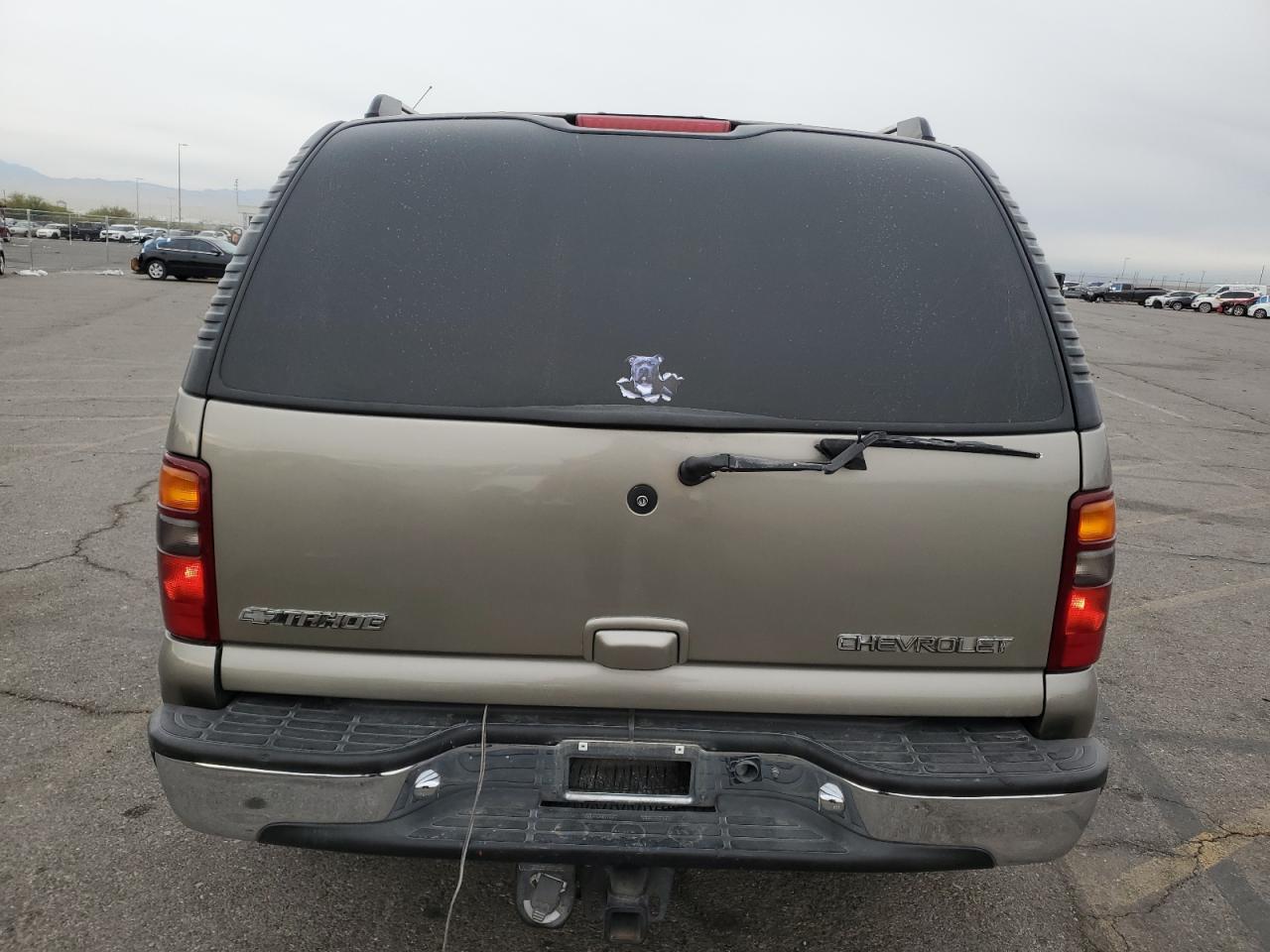 2001 Chevrolet Tahoe VIN 1GNEC13TX1R197580 Copart auction photo, side damage thumbnail 6