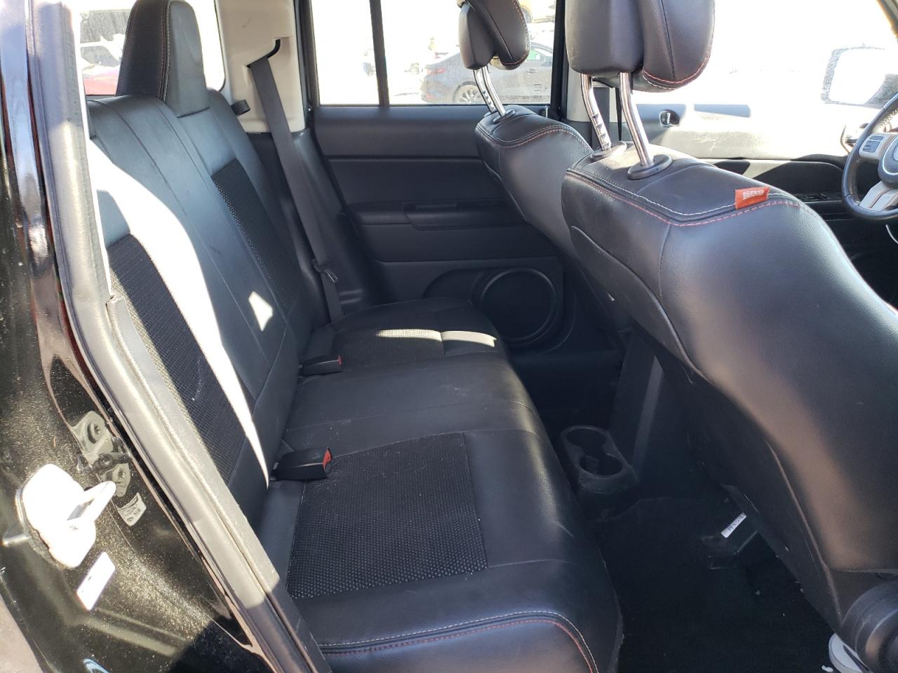2016 Jeep Liberty (Patriot) VIN 1C4NJRBB0GD696416 Copart auction photo, front end / minor dent/scratches damage thumbnail 11