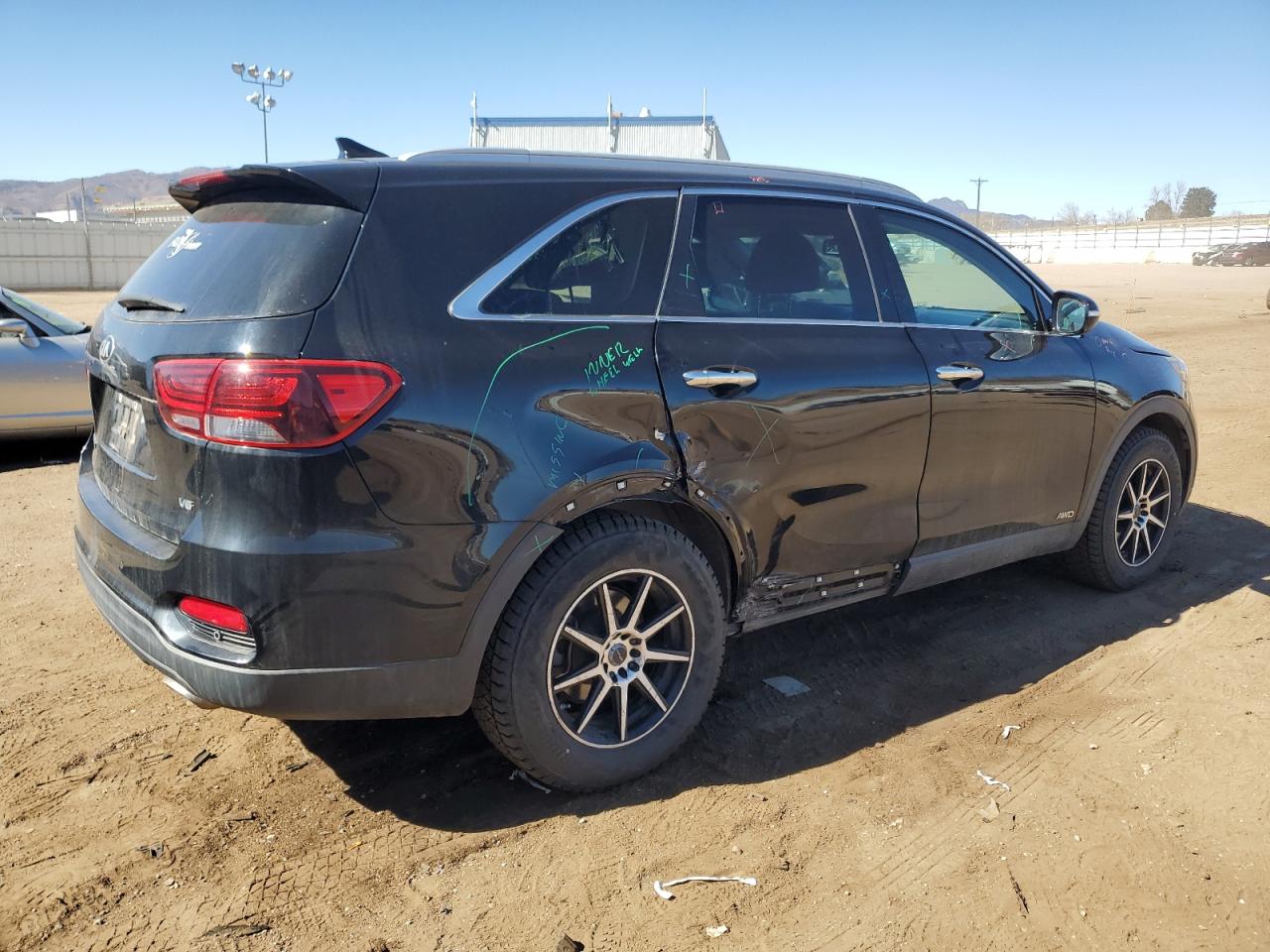 2019 KIA Sorento VIN 5XYPGDA58KG450617 Copart auction photo, side / hail damage thumbnail 3