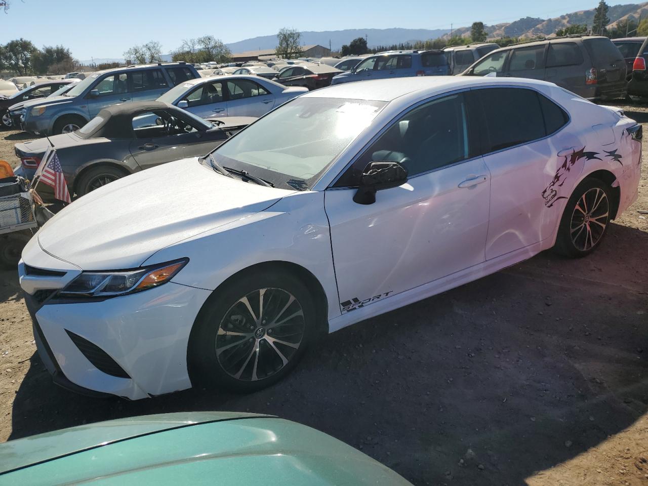 2020 Toyota Camry VIN 4T1G11AK1LU330966