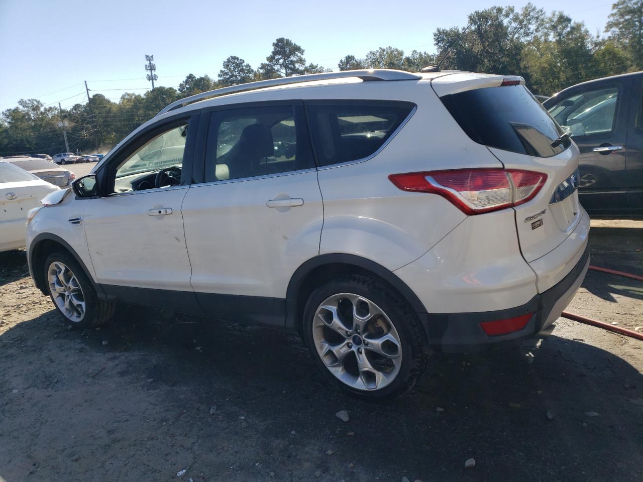 2016 Ford Escape VIN 1FMCU0JX7GUB43541 Copart auction photo, front end / side damage thumbnail 2