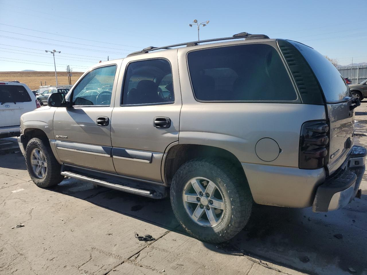 2003 Chevrolet Tahoe VIN 1GNEK13Z03R115494 Copart auction photo, side damage thumbnail 2