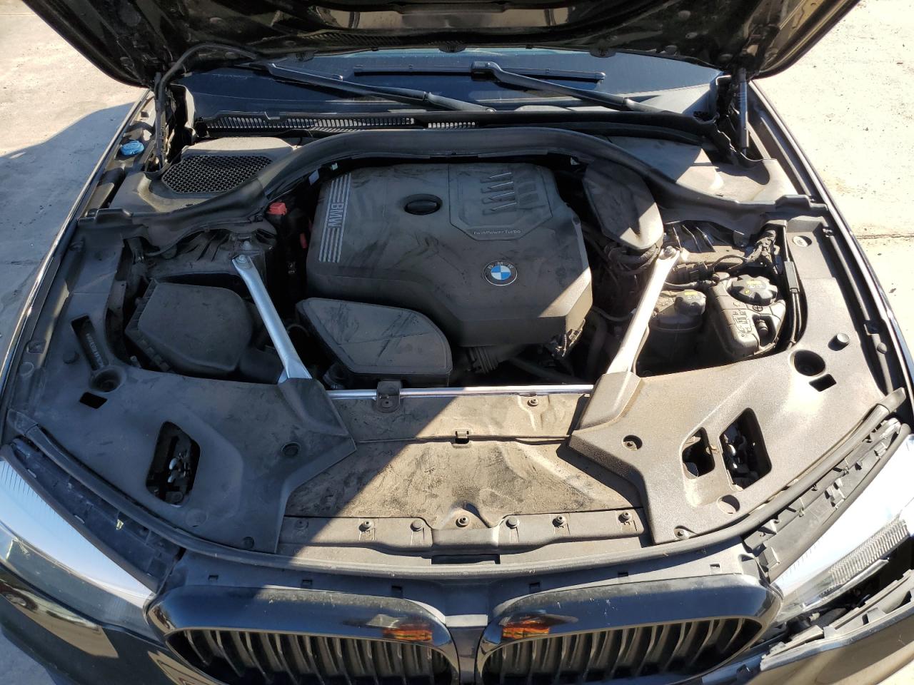 2020 BMW 5er VIN WBAJR3C09LWW79238 Copart auction photo, front end / hail damage thumbnail 12