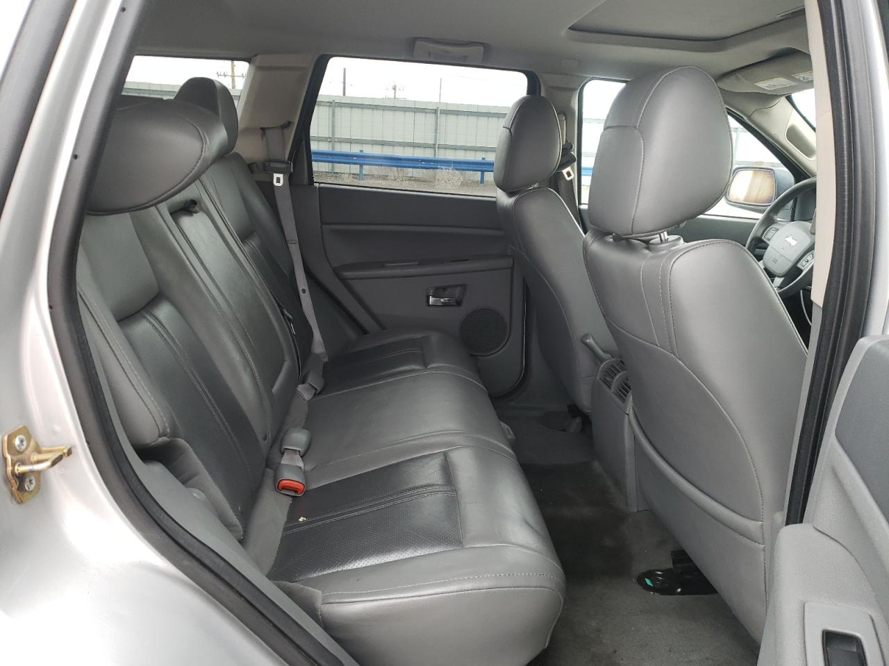 2007 Jeep Grand Cherokee VIN 1J8HR58267C585745 Copart auction photo, rear end damage thumbnail 11