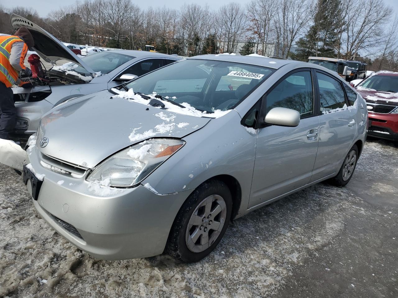 2005 Toyota Prius VIN JTDKB20U057051479