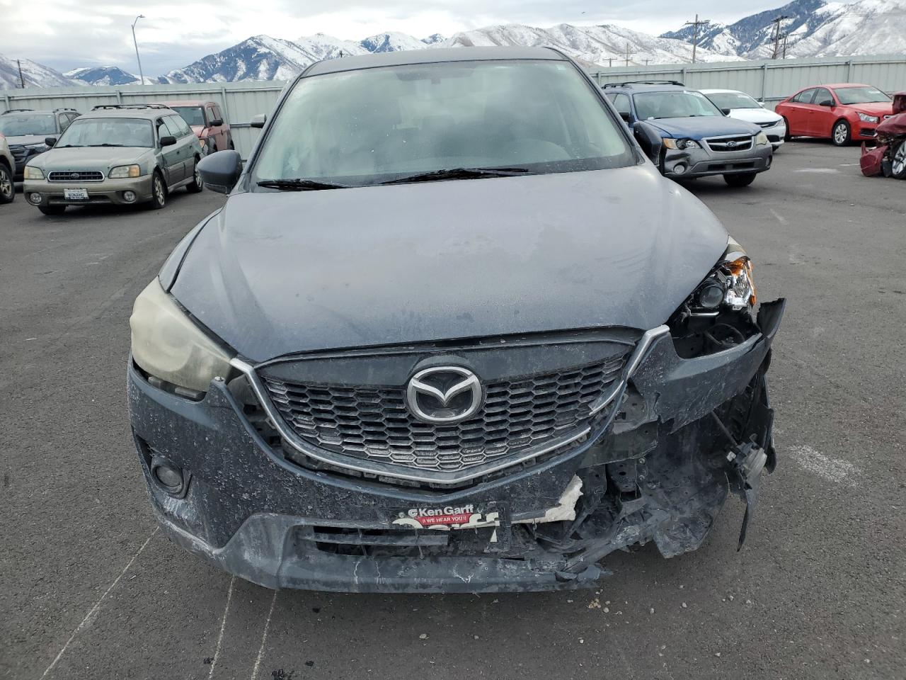 2013 Mazda CX-5 VIN JM3KE2CE1D0133702 Copart auction photo, front end / side damage thumbnail 5
