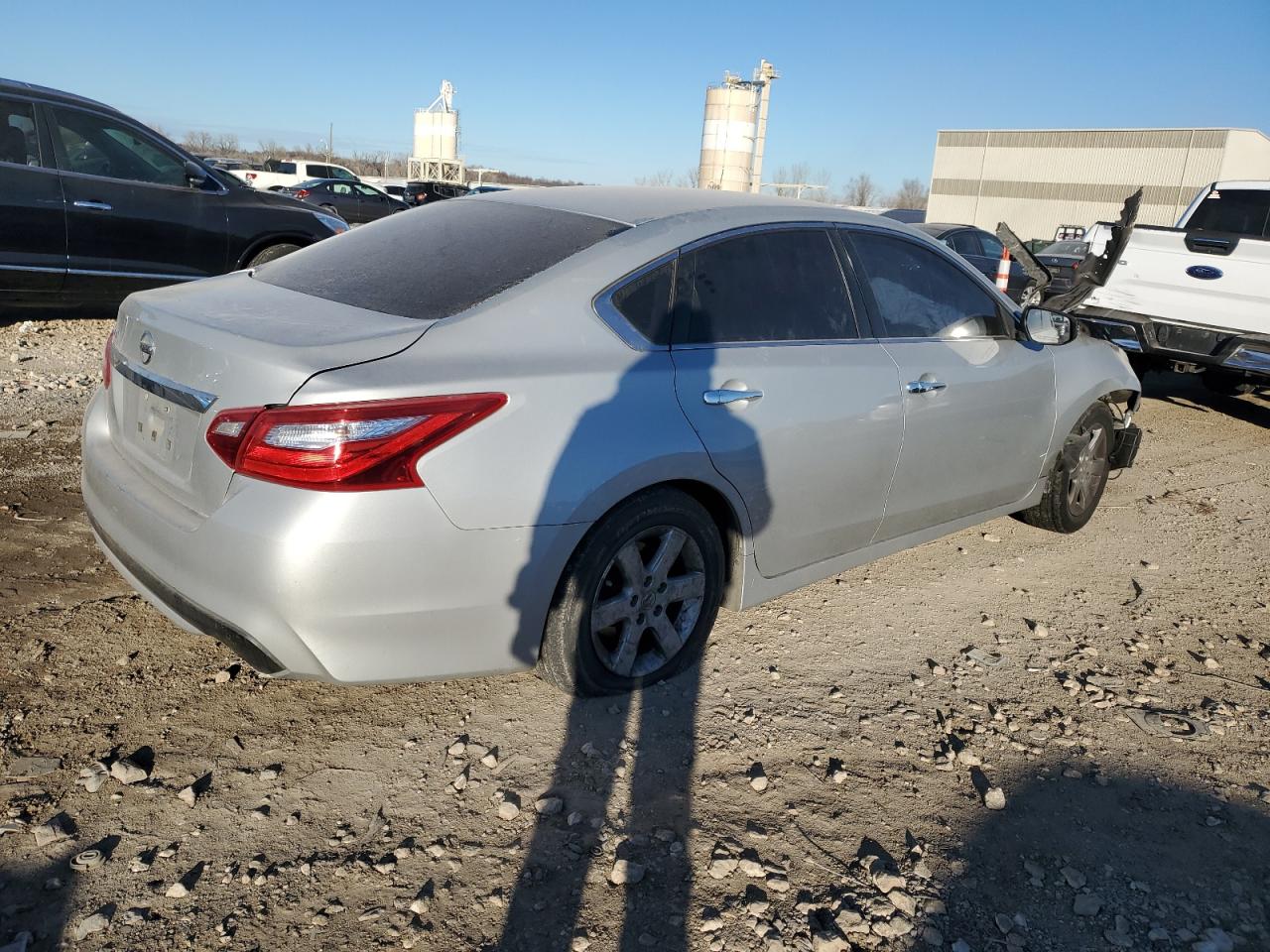 2017 Nissan Altima VIN 1N4AL3AP6HN336958 Copart auction photo, burn damage thumbnail 3