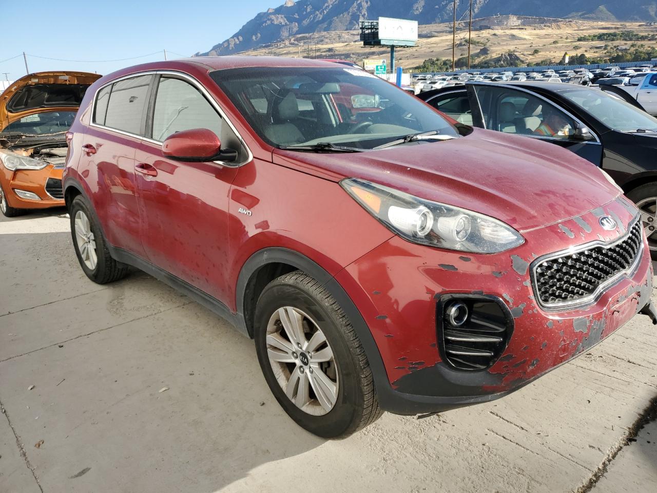 2017 KIA Sportage VIN KNDPMCAC2H7226573 Copart auction photo, front end damage thumbnail 4