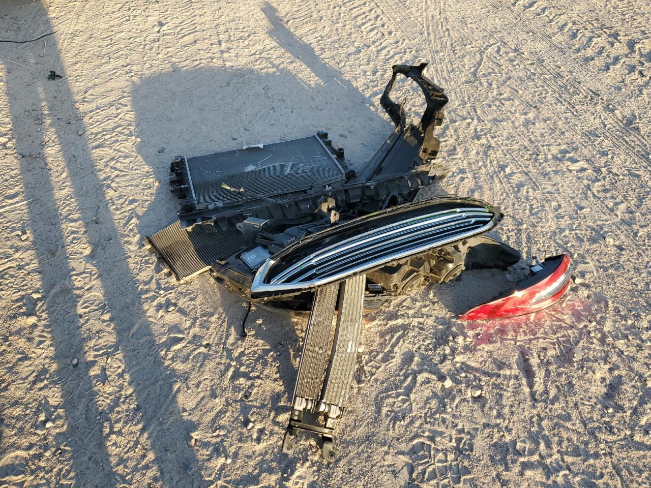 2018 Ford Fusion VIN 3FA6P0LU9JR269013 Copart auction photo, front end / rear end damage thumbnail 12