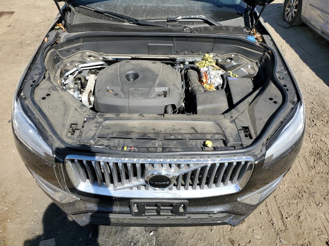 2022 Volvo XC90 VIN YV4BR0CL8N1812813 Copart auction photo, vandalism damage thumbnail 12