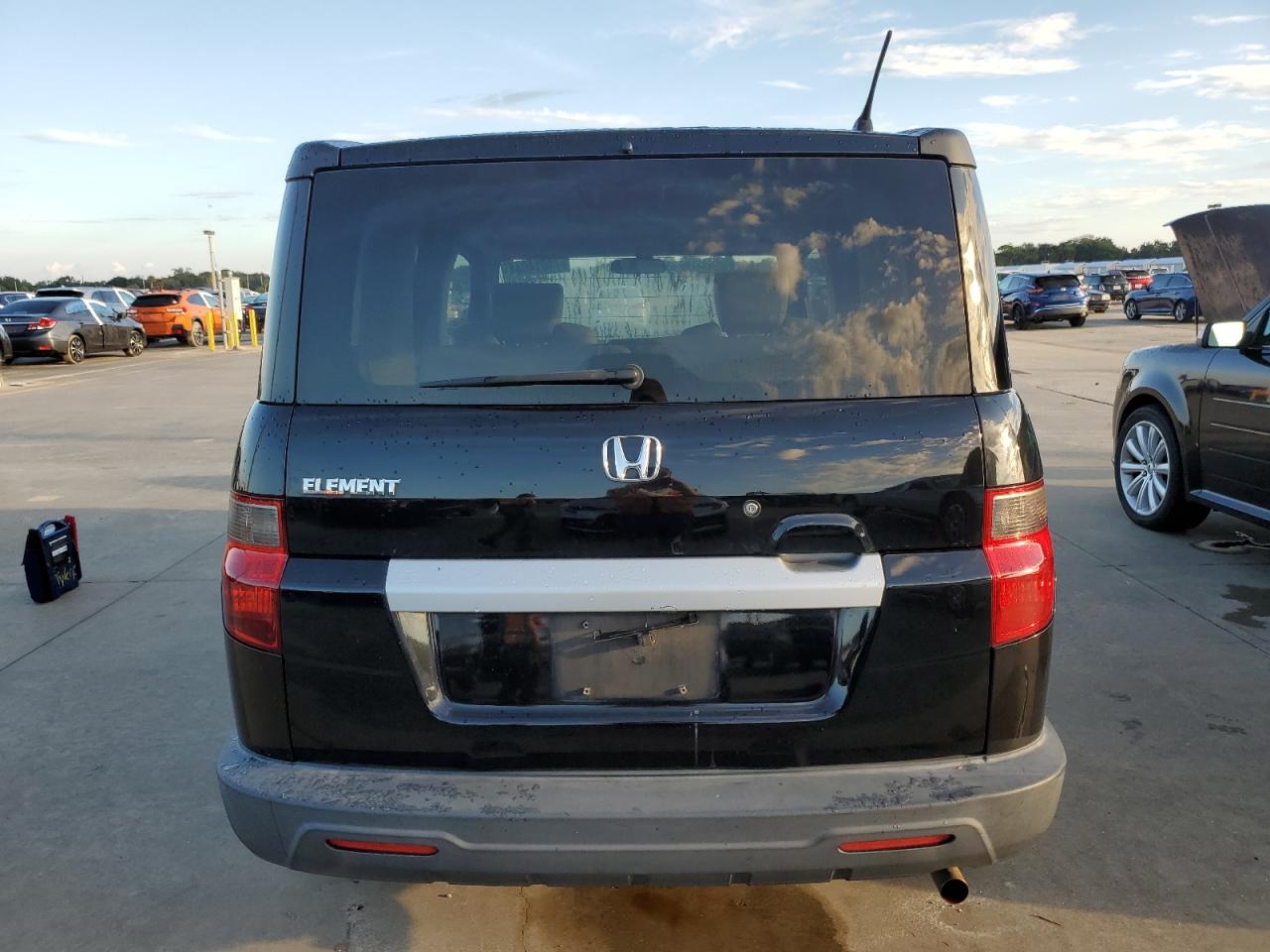 2009 Honda Element VIN 5J6YH18329L002841 Copart auction photo, water/flood damage thumbnail 6