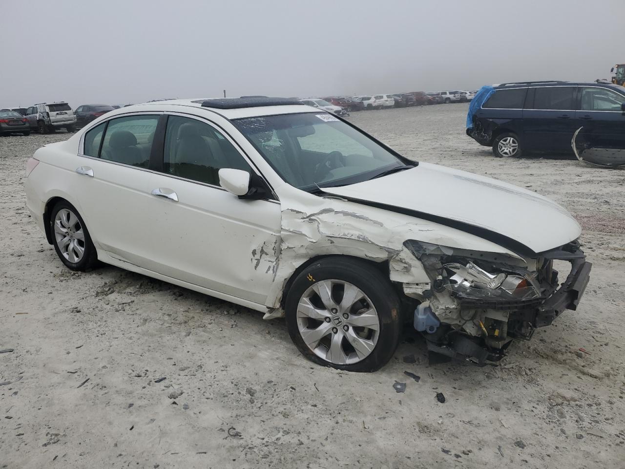 2009 Honda Accord VIN 1HGCP36819A043083 Copart auction photo, all over damage thumbnail 4