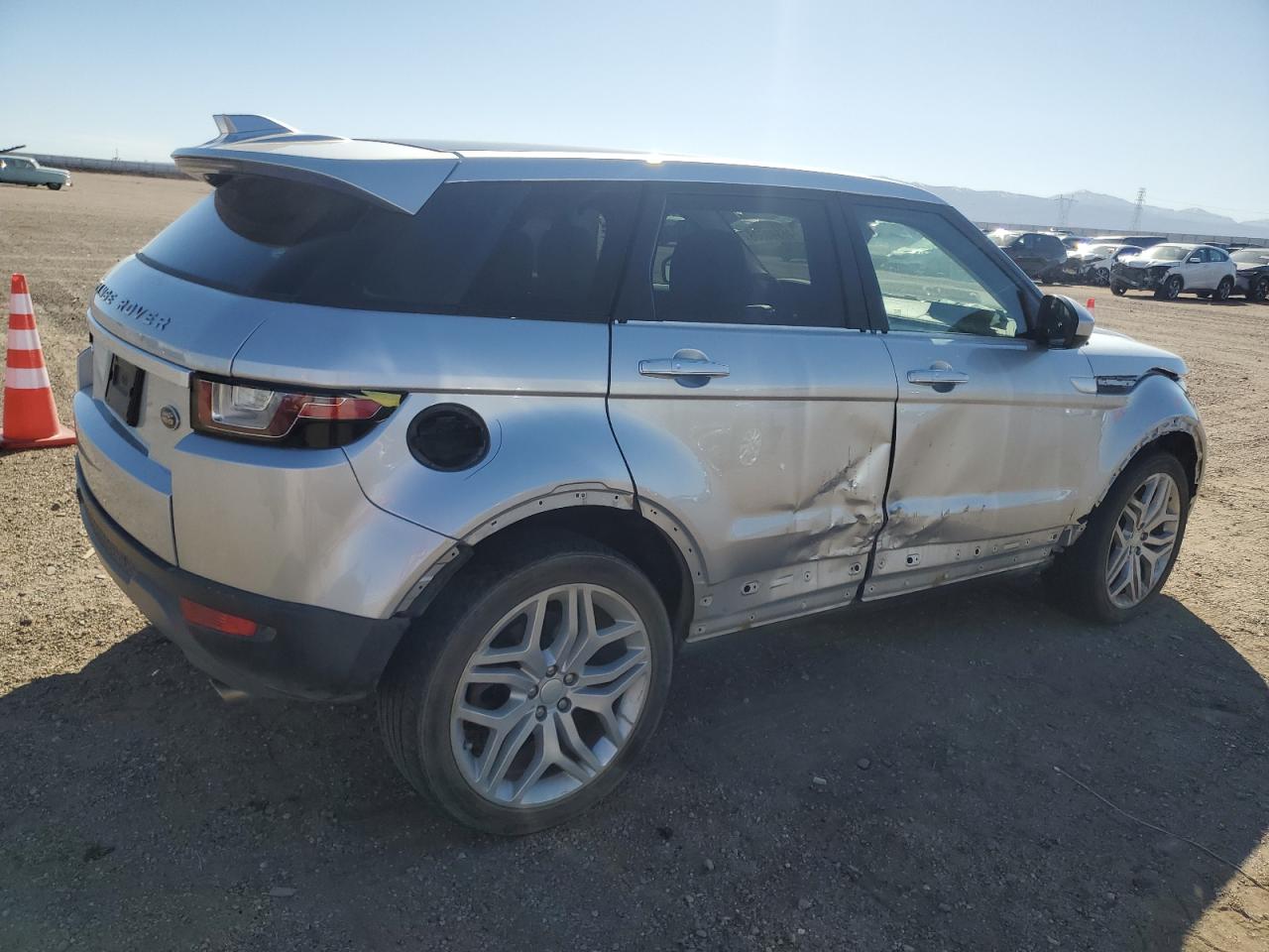 2016 Land Rover Range Rover VIN SALVR2BG5GH152765 Copart auction photo, side / front end damage thumbnail 3
