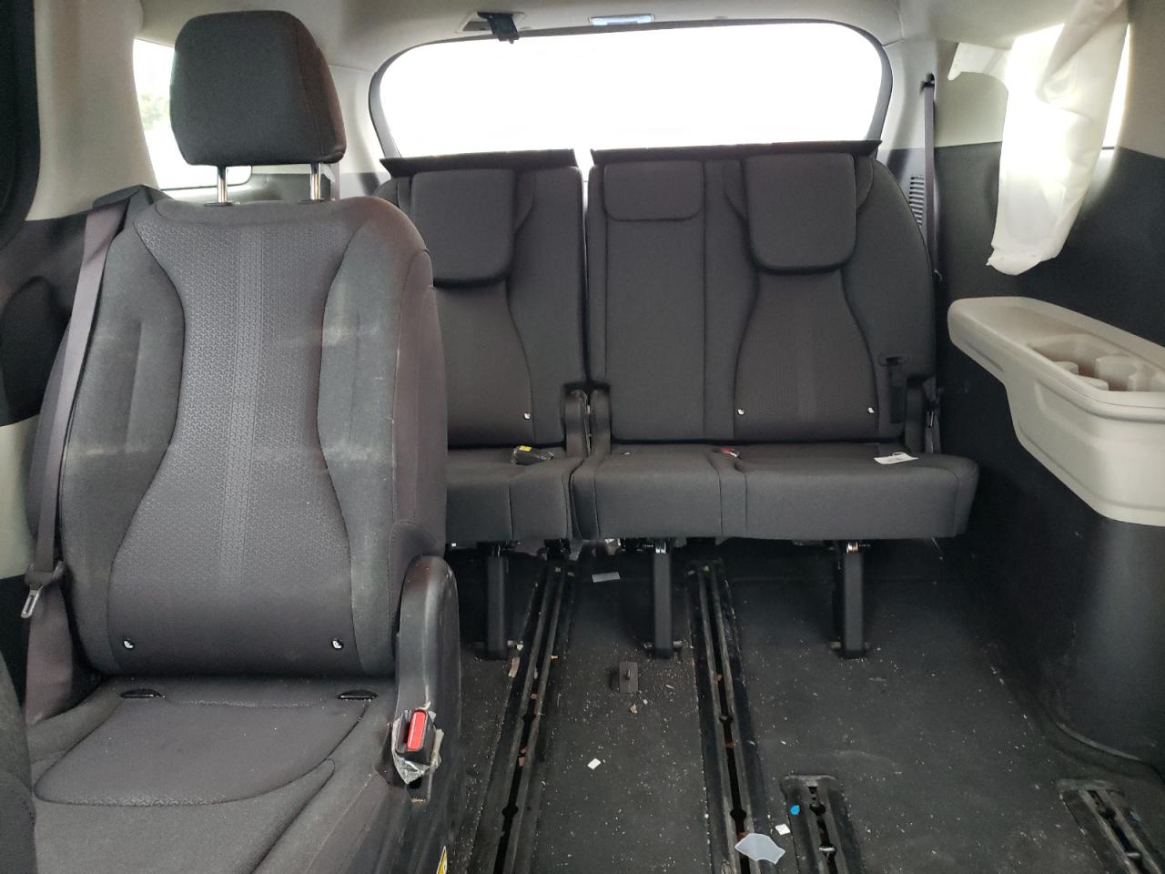 2023 KIA Carnival VIN KNDNB5H35P6252197 Copart auction photo, front end / undercarriage damage thumbnail 10
