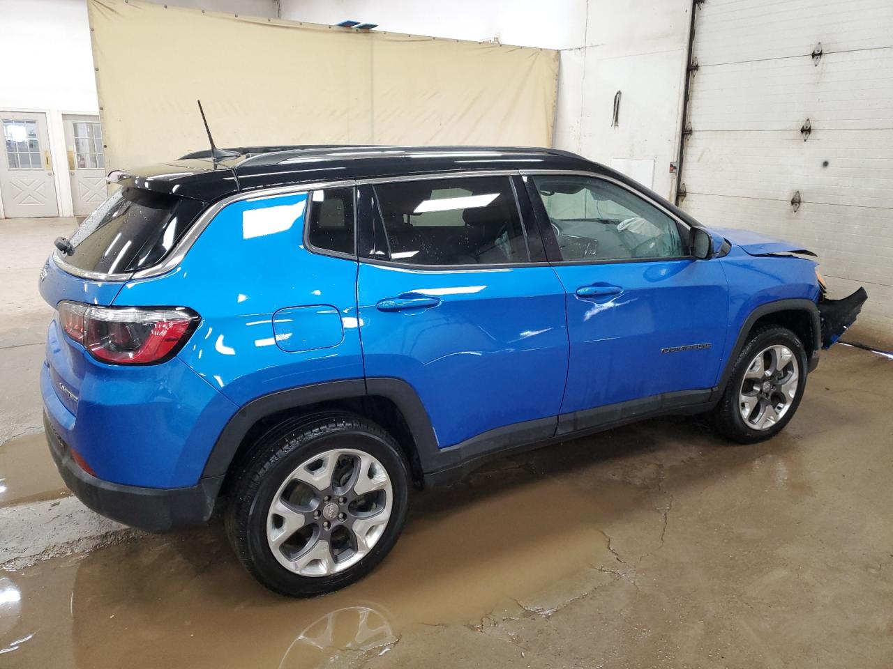2021 Jeep Compass VIN 3C4NJDCB7MT525542 Copart auction photo, front end damage thumbnail 3
