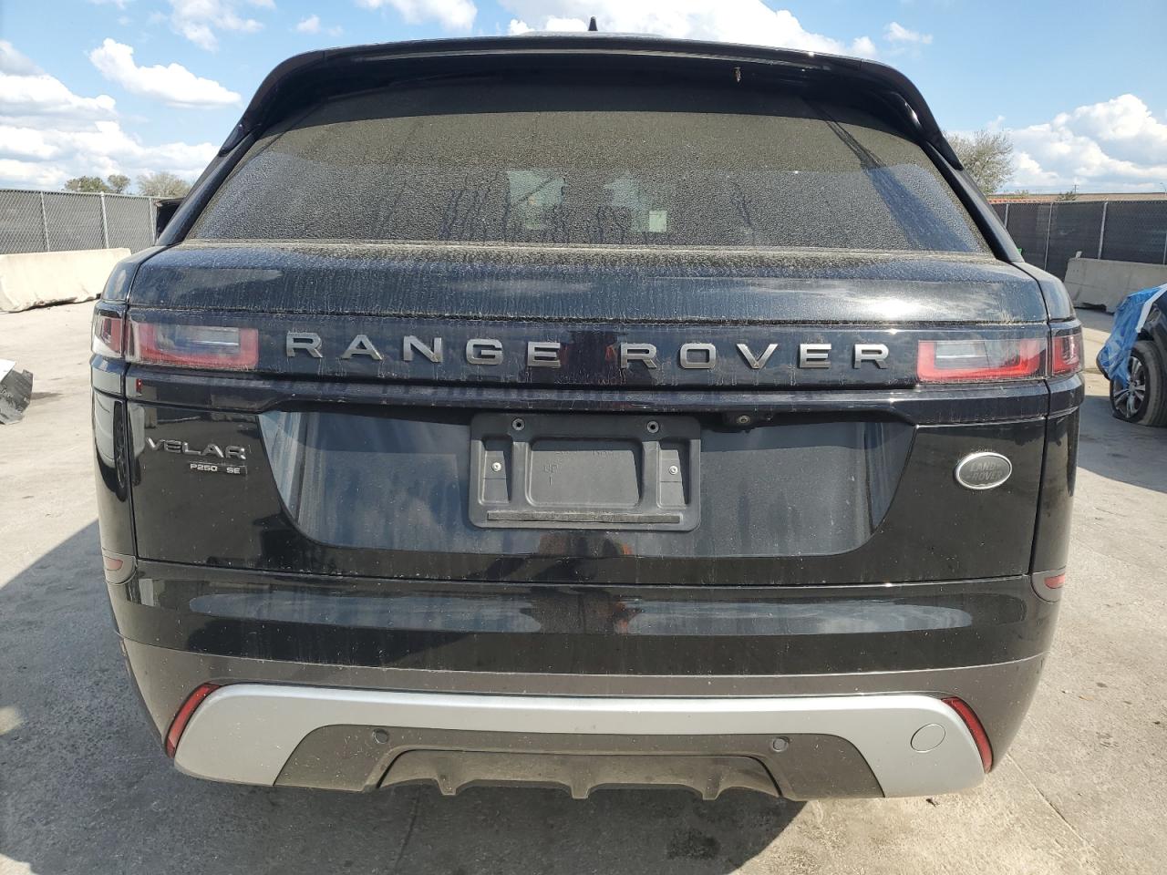 2018 Land Rover Range Rover VIN SALYL2RX5JA709730 Copart auction photo, front end damage thumbnail 6