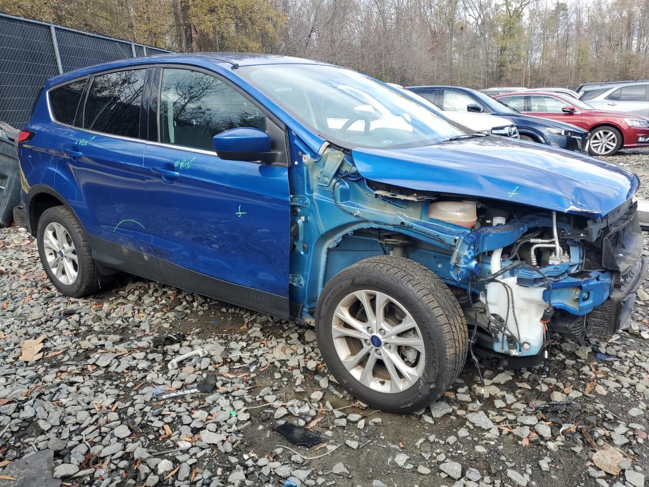 2017 Ford Escape VIN 1FMCU9G95HUE30925 Copart auction photo, front end / minor dent/scratches damage thumbnail 4