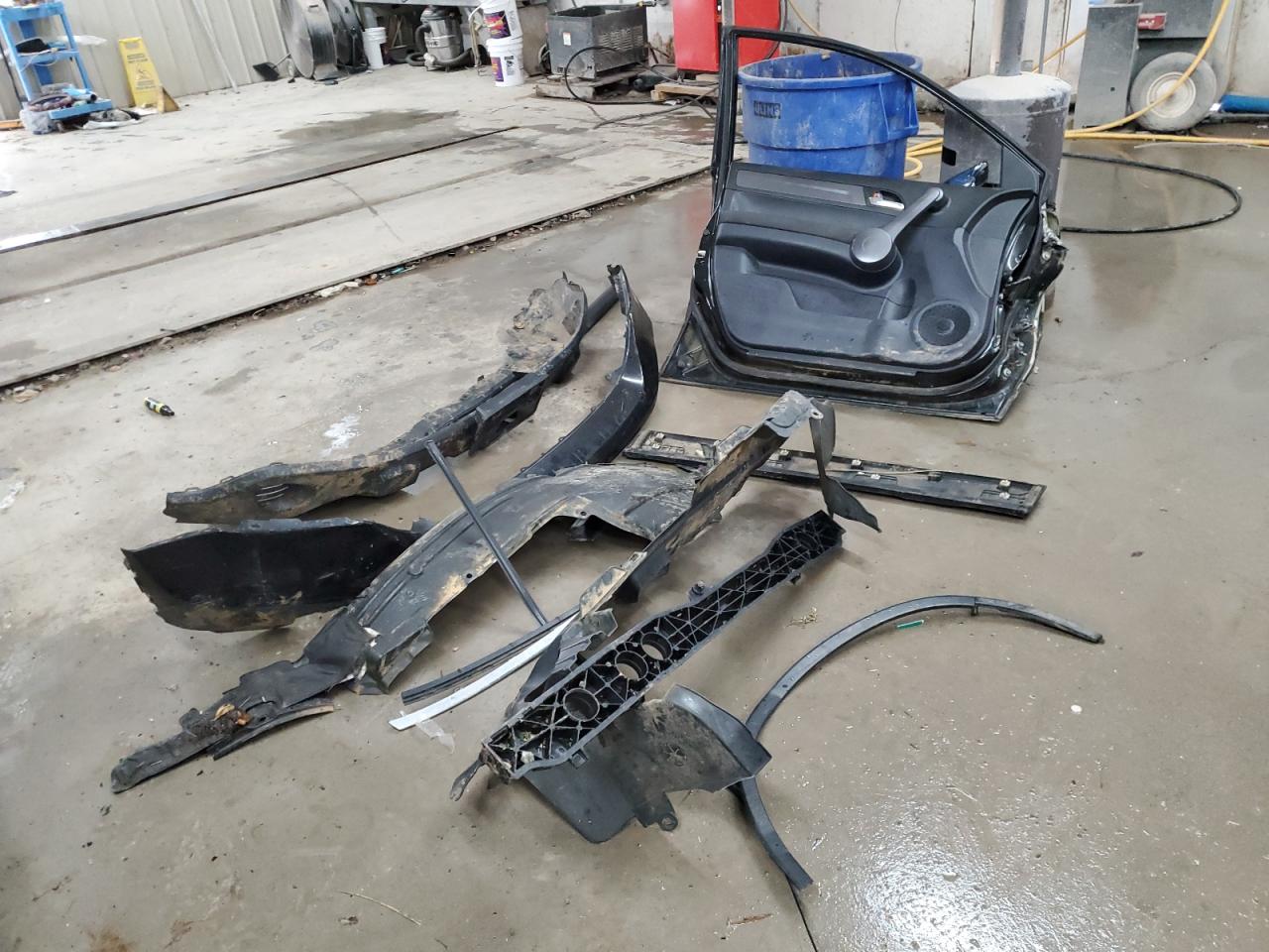 2009 Honda CR-V VIN 3CZRE48589G702862 Copart auction photo, side / front end damage thumbnail 13
