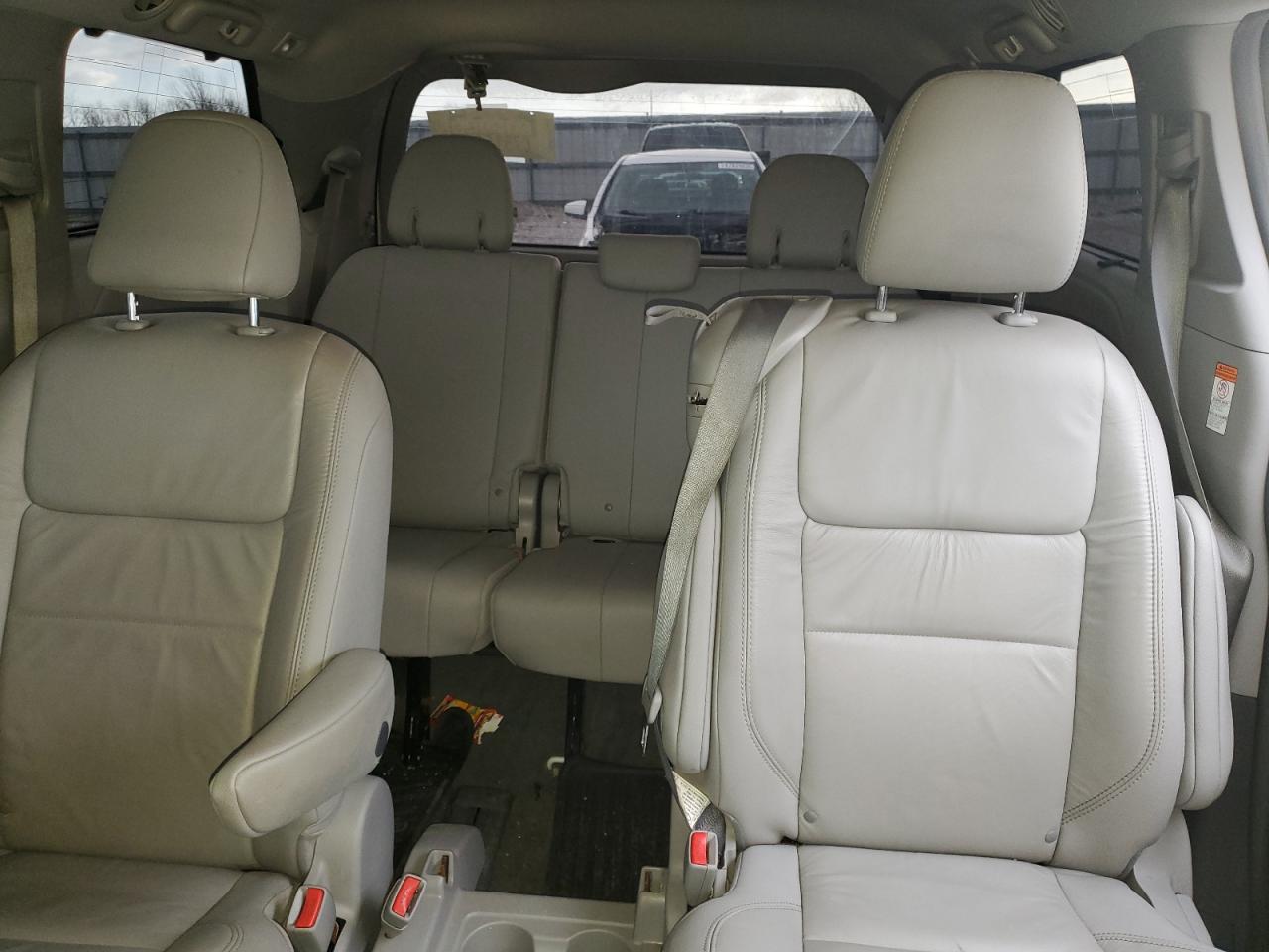 2017 Toyota Sienna VIN 5TDYZ3DC6HS900134 Copart auction photo, front end / side damage thumbnail 10