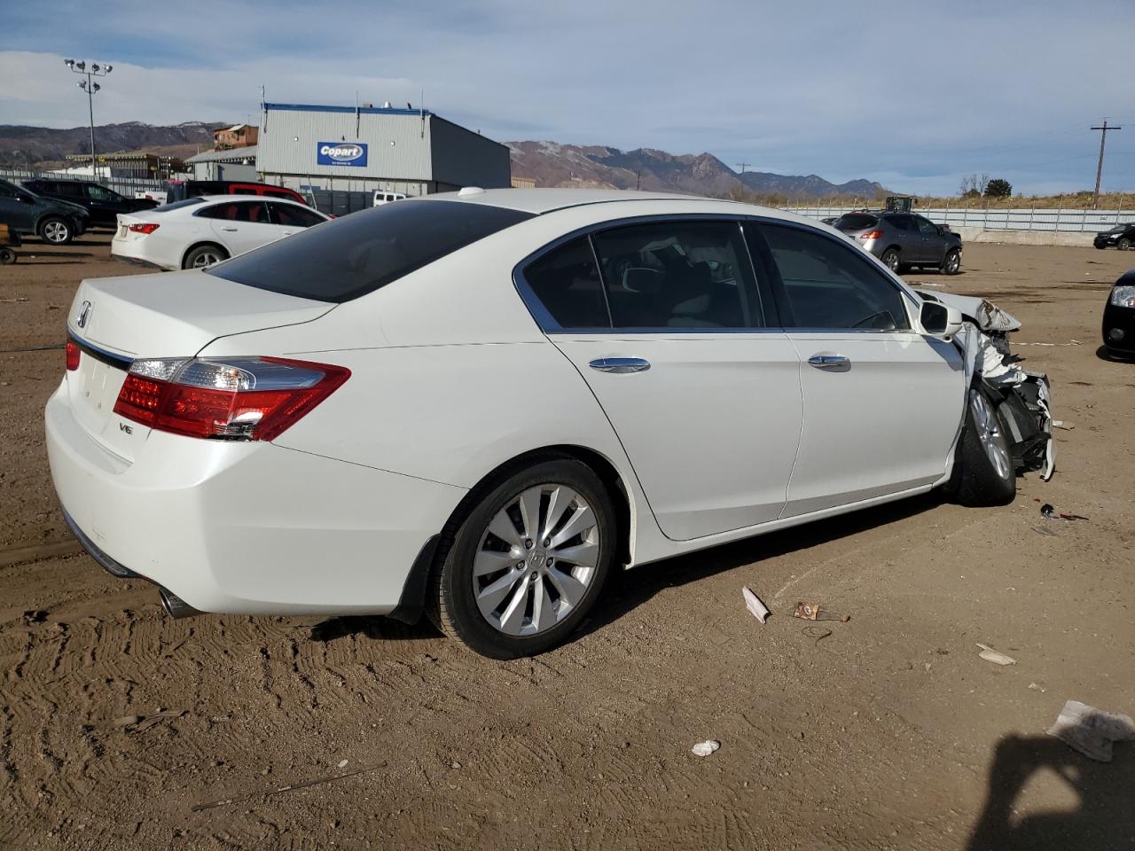 2014 Honda Accord VIN 1HGCR3F85EA020362 Copart auction photo, front end / side damage thumbnail 3
