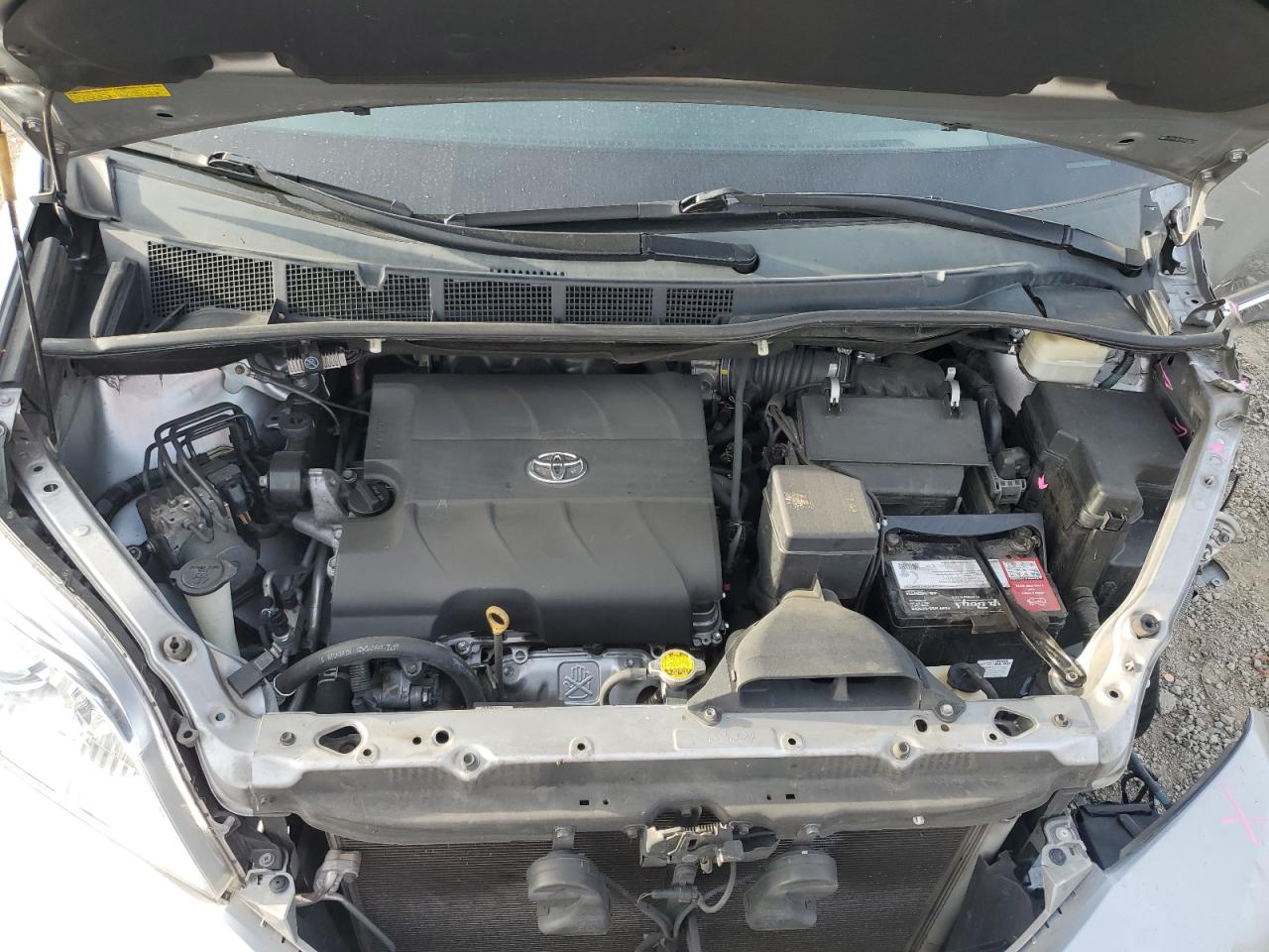 2015 Toyota Sienna VIN 5TDYK3DC6FS654073 Copart auction photo, all over damage thumbnail 13