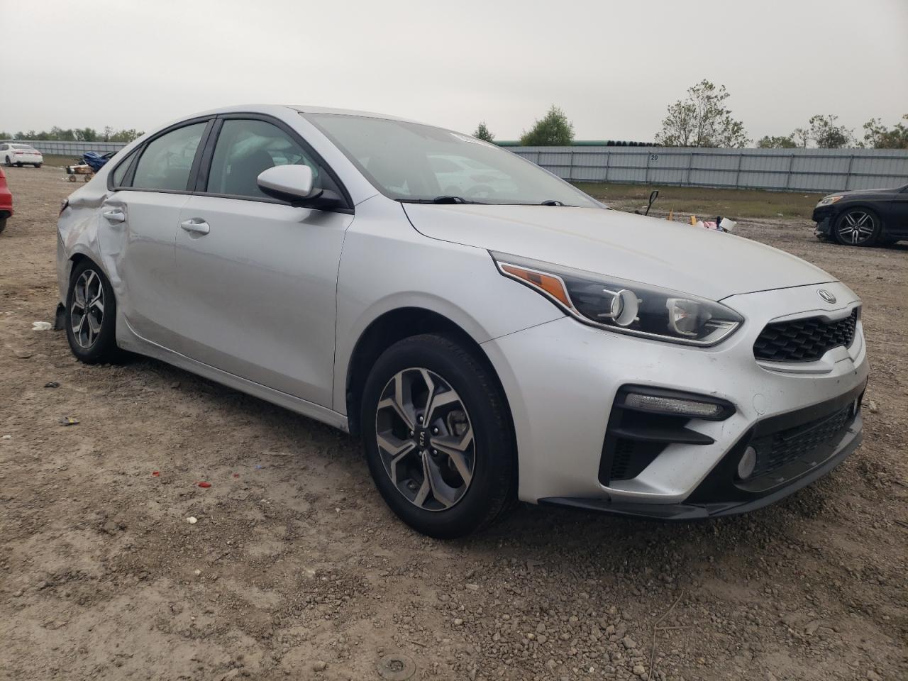 2021 KIA Forte VIN 3KPF24AD3ME363855 Copart auction photo, rear end / minor dent/scratches damage thumbnail 4