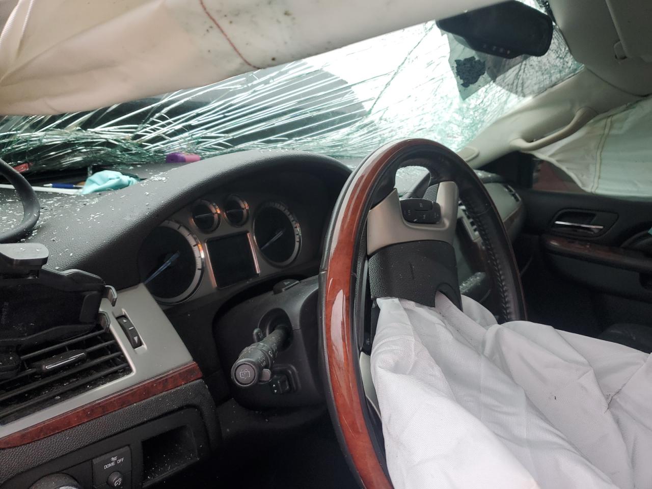 2011 Cadillac Escalade VIN 1GYS3AEF2BR294478 Copart auction photo, rollover damage thumbnail 9
