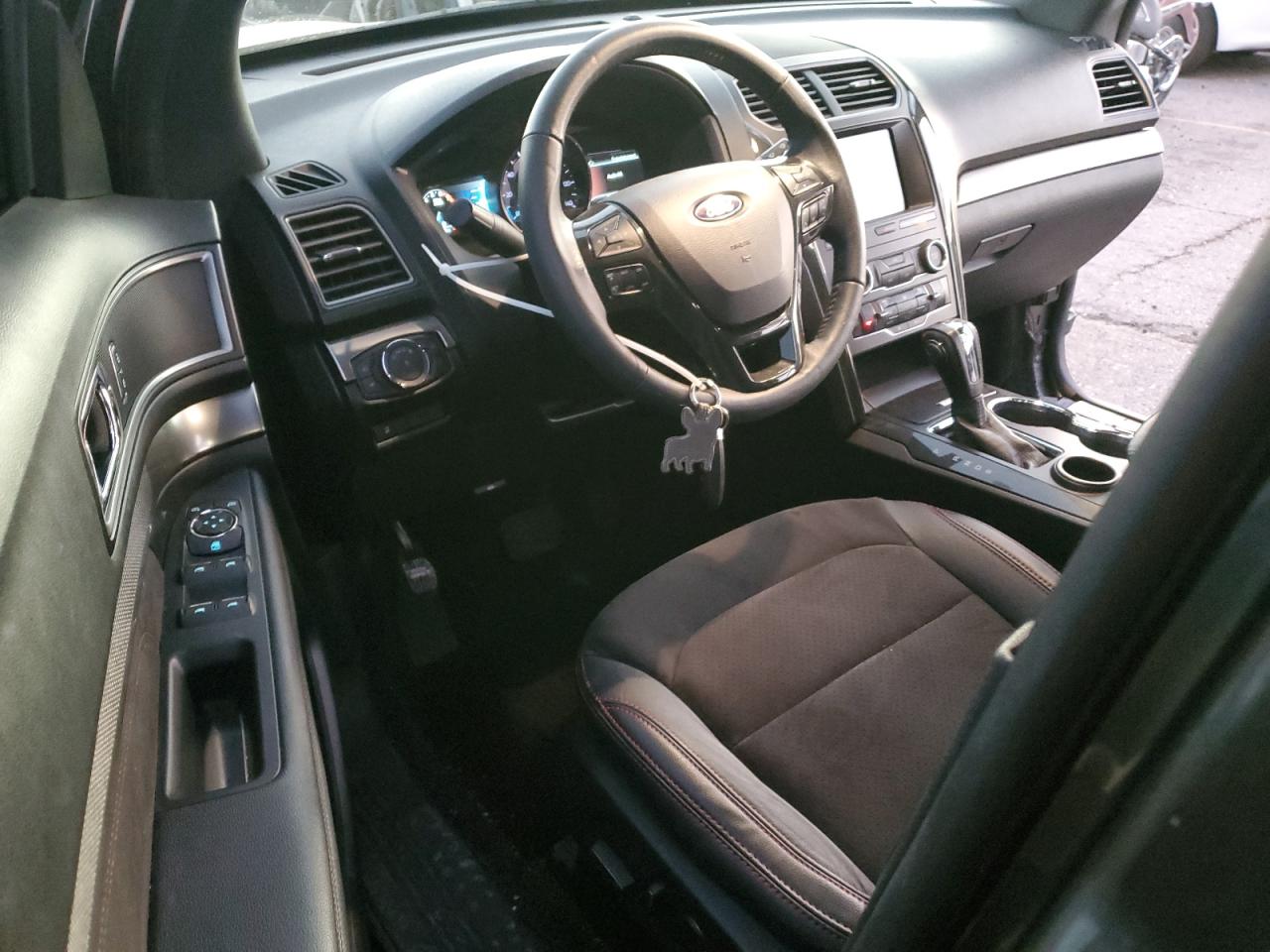 2018 Ford Explorer VIN 1FM5K7D87JGC72803 Copart auction photo, side / front end damage thumbnail 8