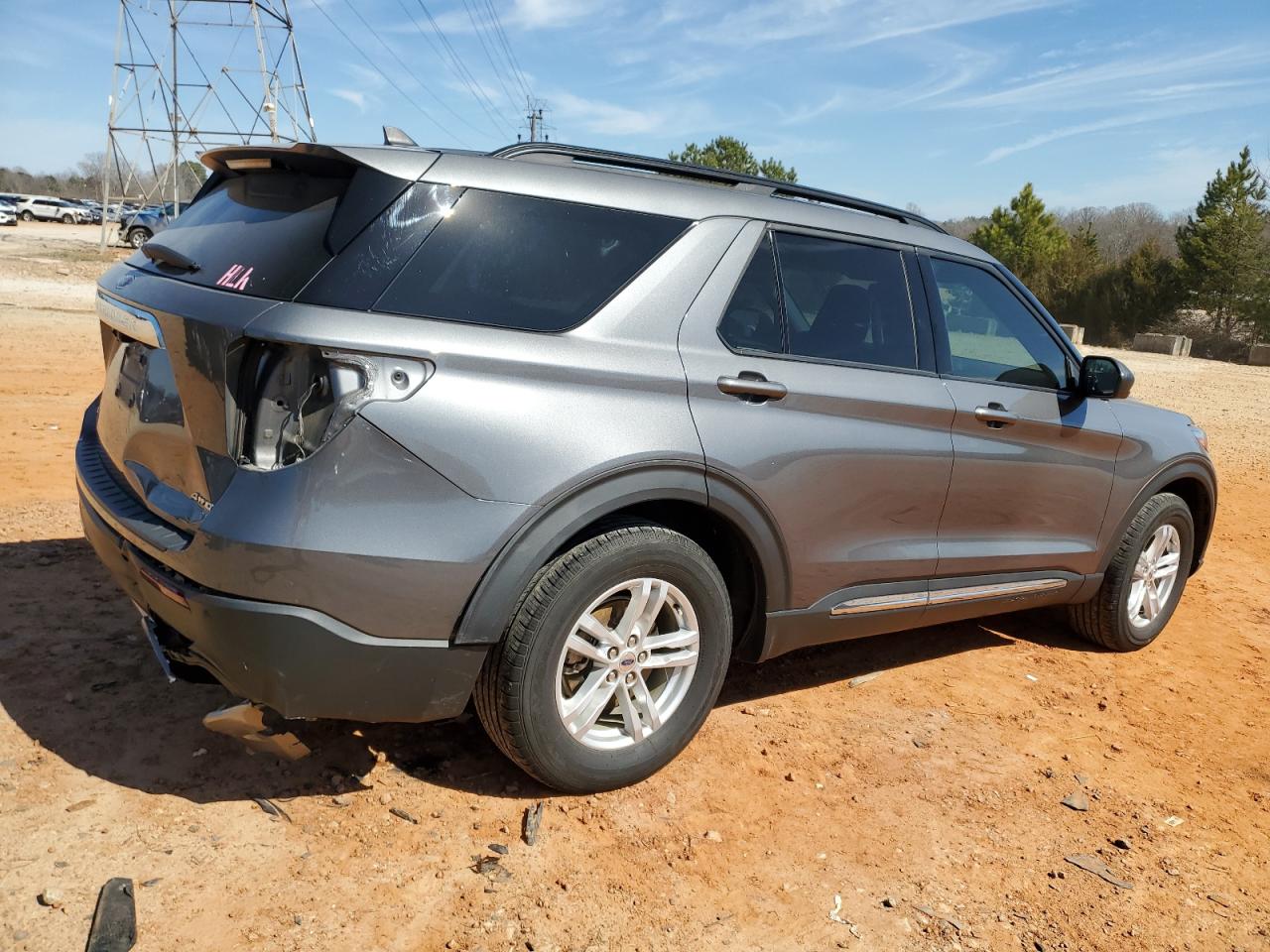 2022 Ford Explorer VIN 1FMSK8DH8NGC01561 Copart auction photo, rear end damage thumbnail 3
