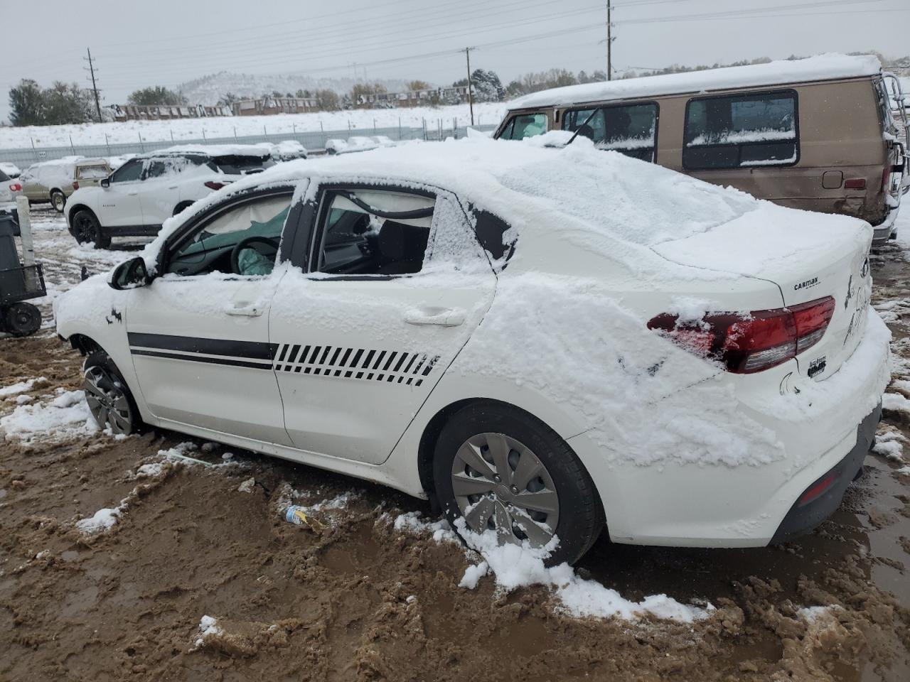 2020 KIA Rio VIN 3KPA24AD1LE320818 Copart auction photo, front end damage thumbnail 2