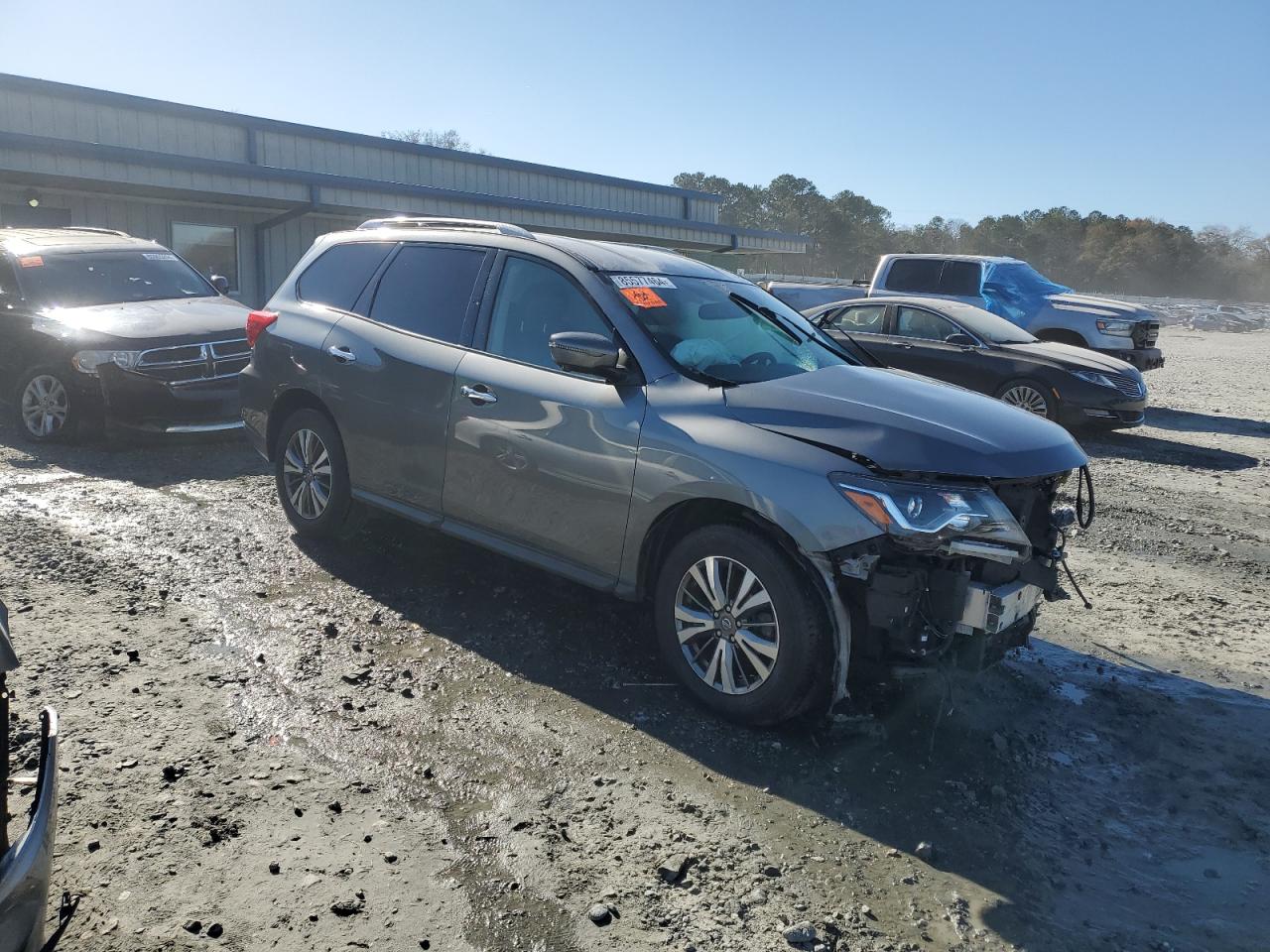 2020 Nissan Pathfinder VIN 5N1DR2CN1LC596986 Copart auction photo, front end / side damage thumbnail 4