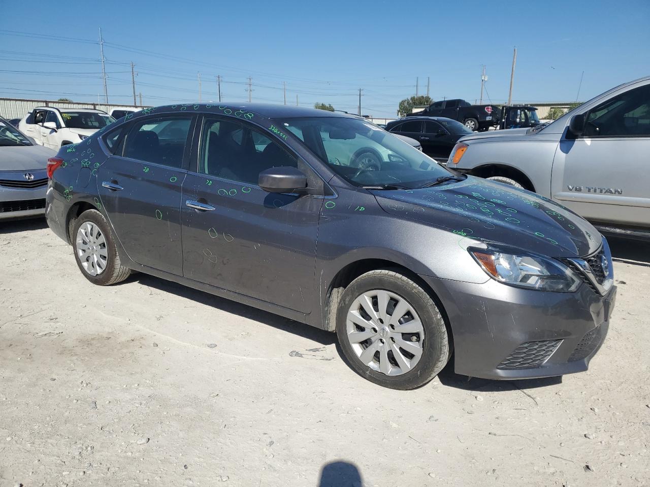 2019 Nissan Sentra VIN 3N1AB7AP1KY352390 Copart auction photo, hail / minor dent/scratches damage thumbnail 4