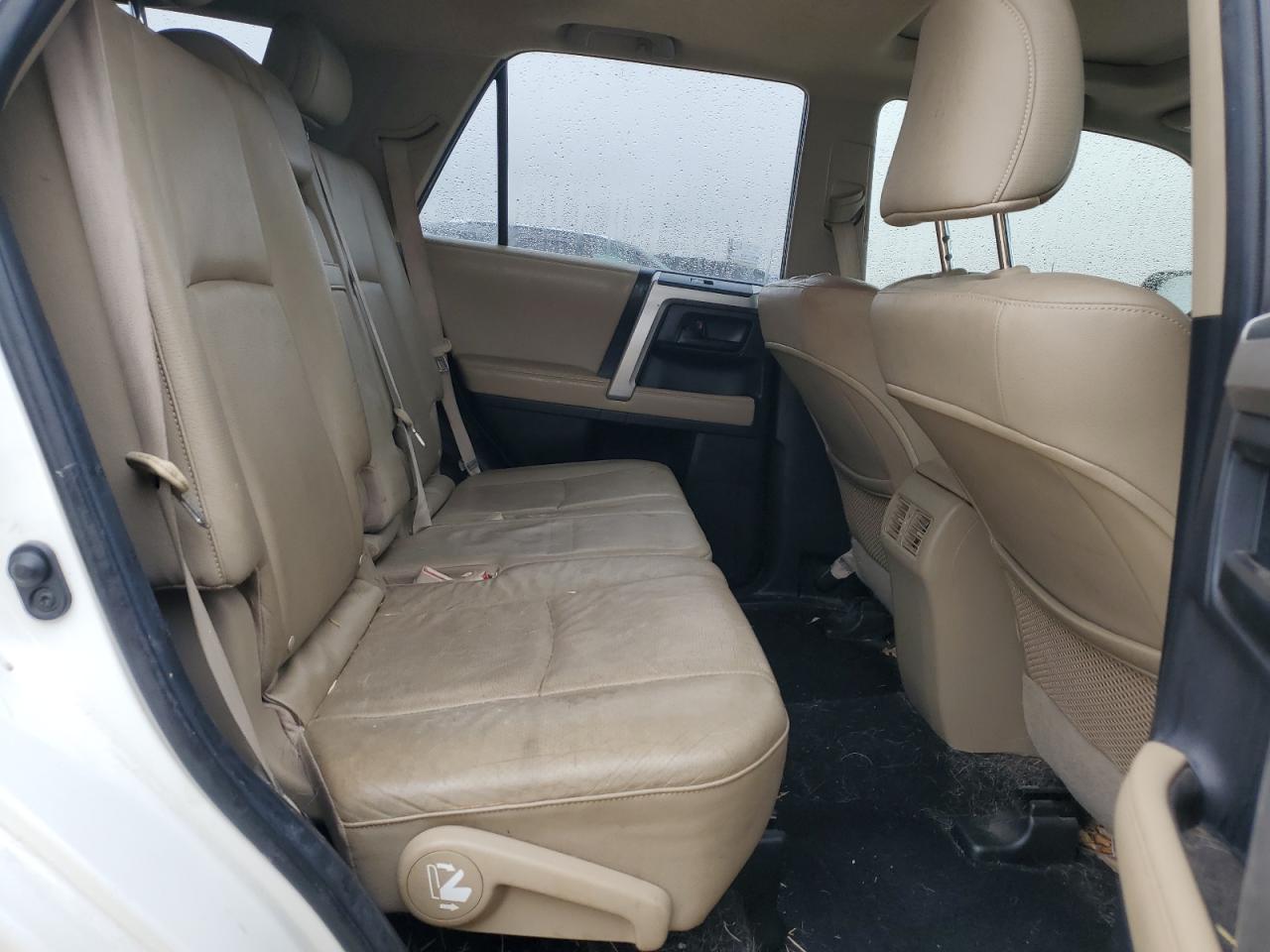 2011 Toyota 4Runner VIN JTEZU5JR5B5031848 Copart auction photo, front end / minor dent/scratches damage thumbnail 12