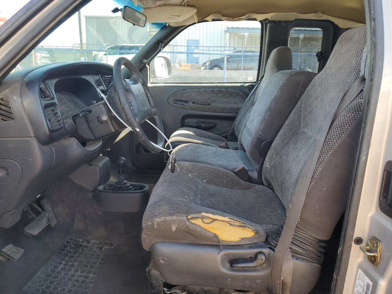 1999 Dodge RAM VIN 3B7HF13Z2XM507085 Copart auction photo, front end / side damage thumbnail 7