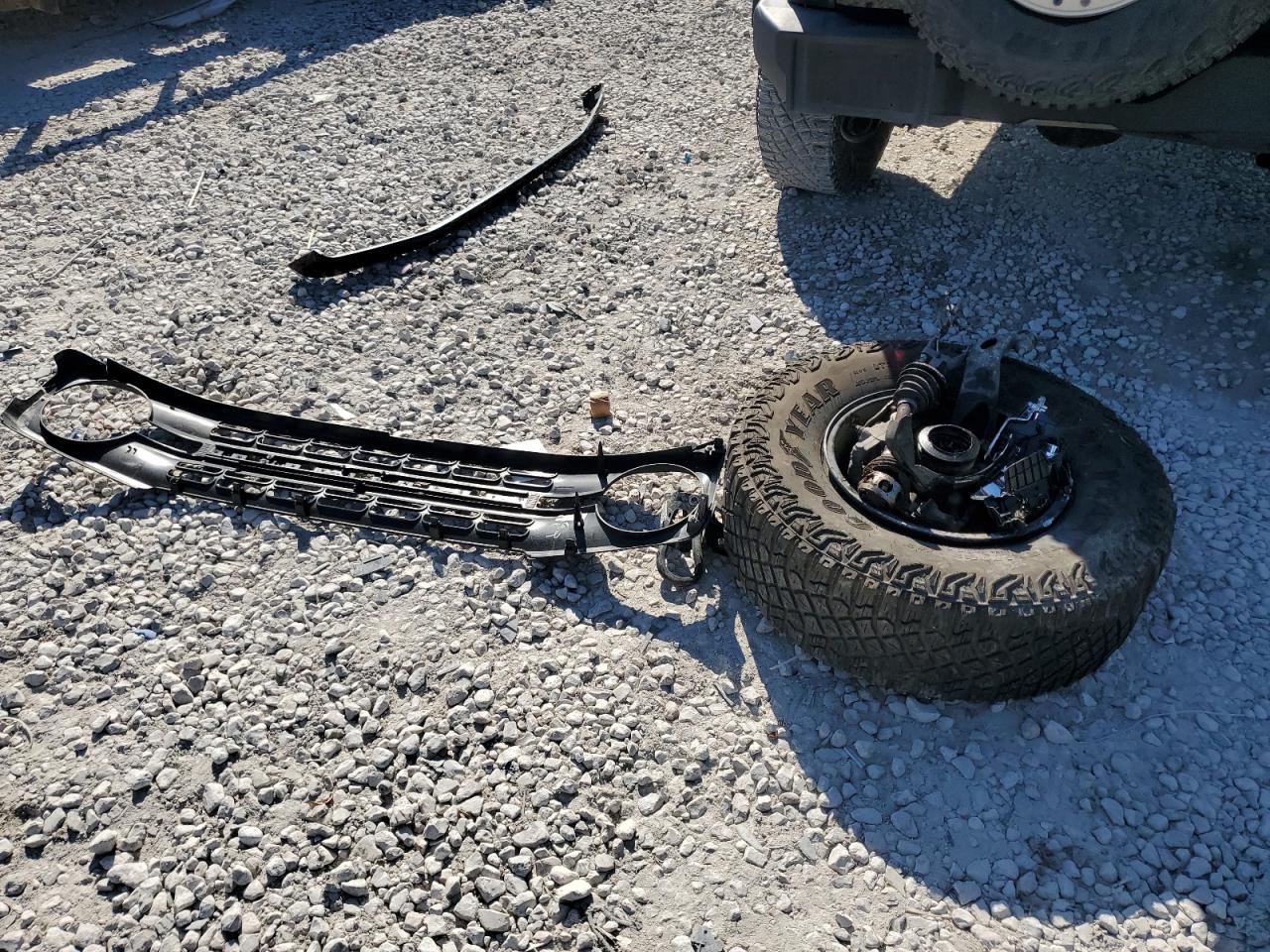 2021 Ford Bronco VIN 1FMDE5DH7MLB08020 Copart auction photo, side damage thumbnail 13